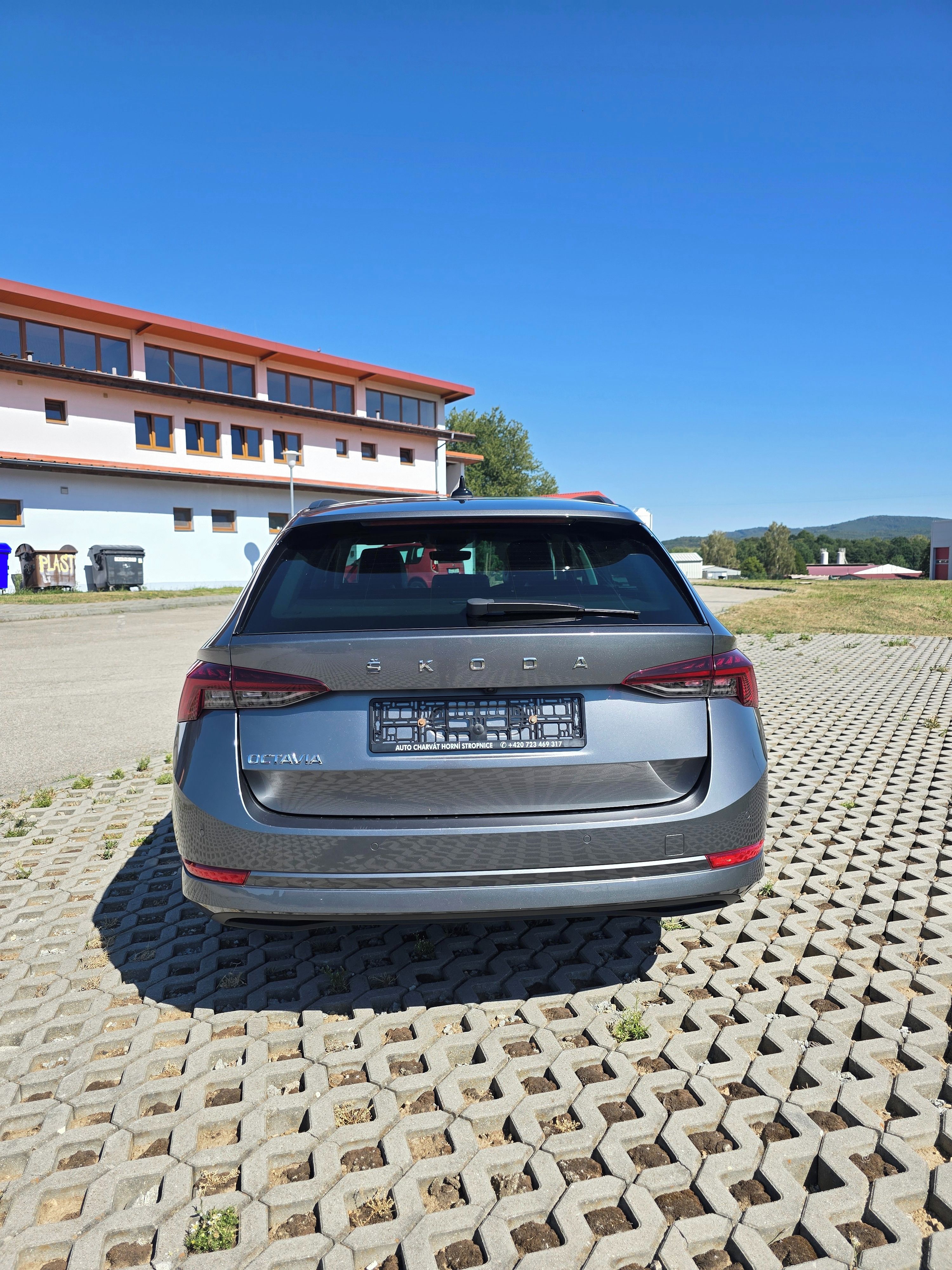 Škoda Octavia, TSI Combi Style Manuál /DPH/ - fotka 6