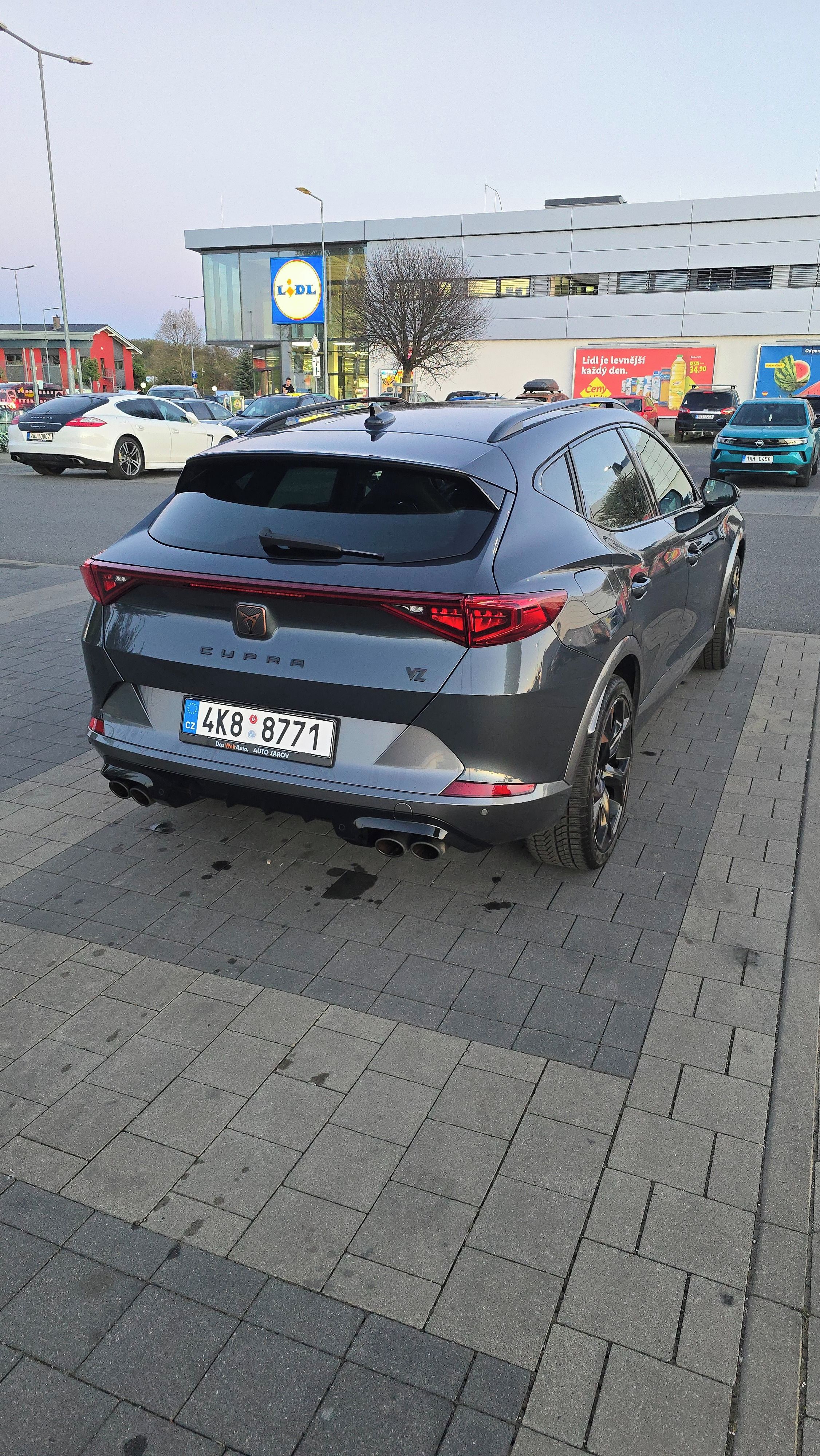 Cupra Formentor, 2.0 tsi - fotka 6