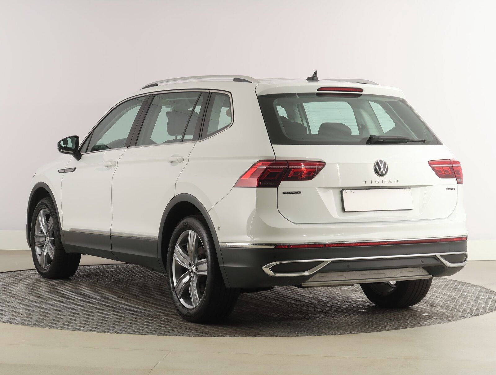 Volkswagen Tiguan Allspace, 2.0 TDI, Elegance, 4X4 - fotka 4