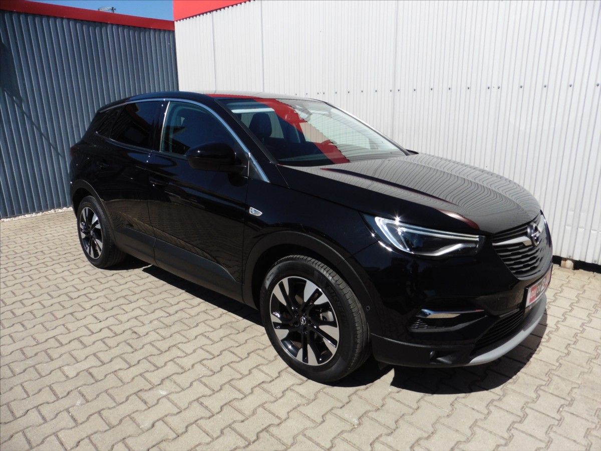 Opel Grandland, 1,2 Ultimate 96kW , Navi - fotka 4