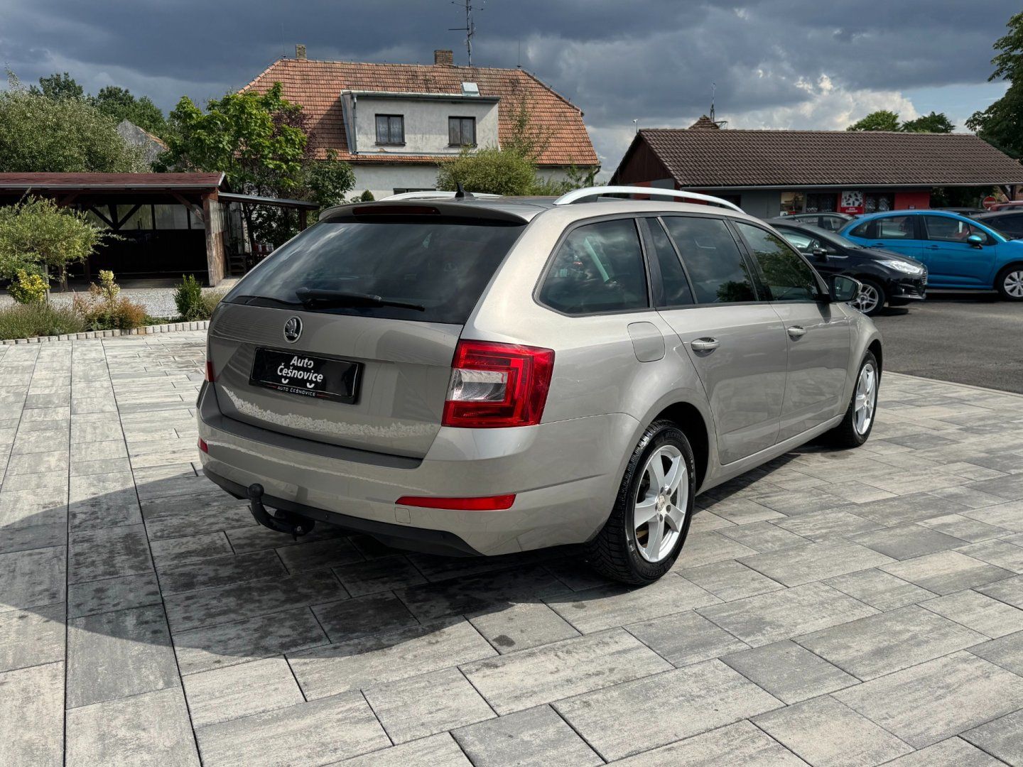 Škoda Octavia, Ambition 1.6 TDI 81kW - fotka 5