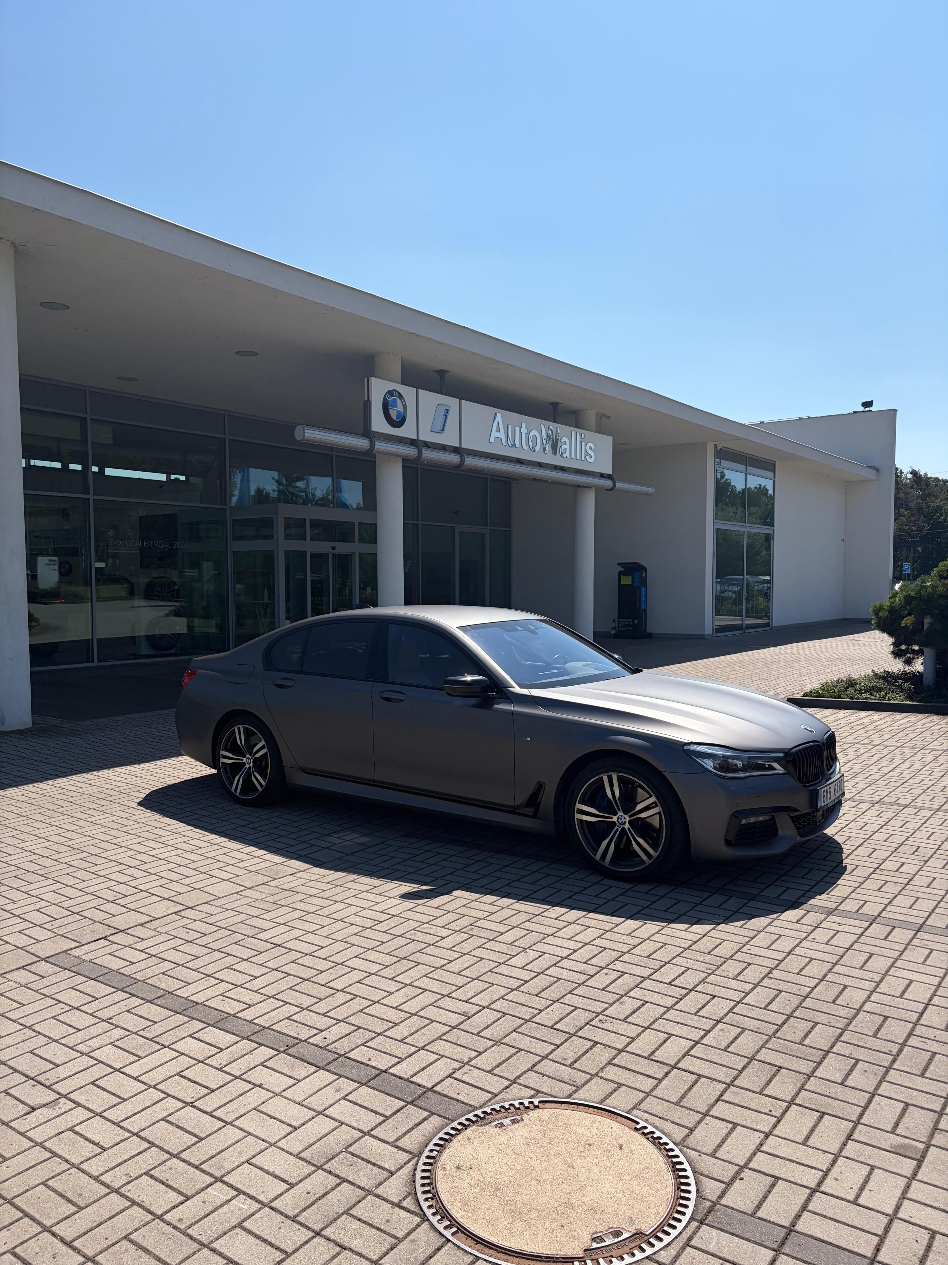 BMW Řada 7, BMW 750i xDrive M Sport - fotka 3