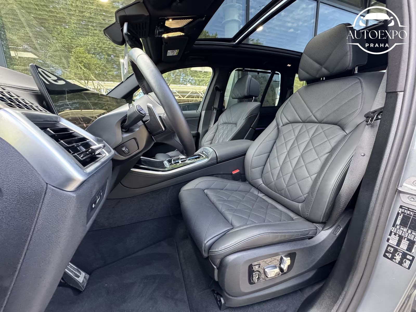 BMW X5, 30d xDrive M Sport AHK PANO - fotka 5