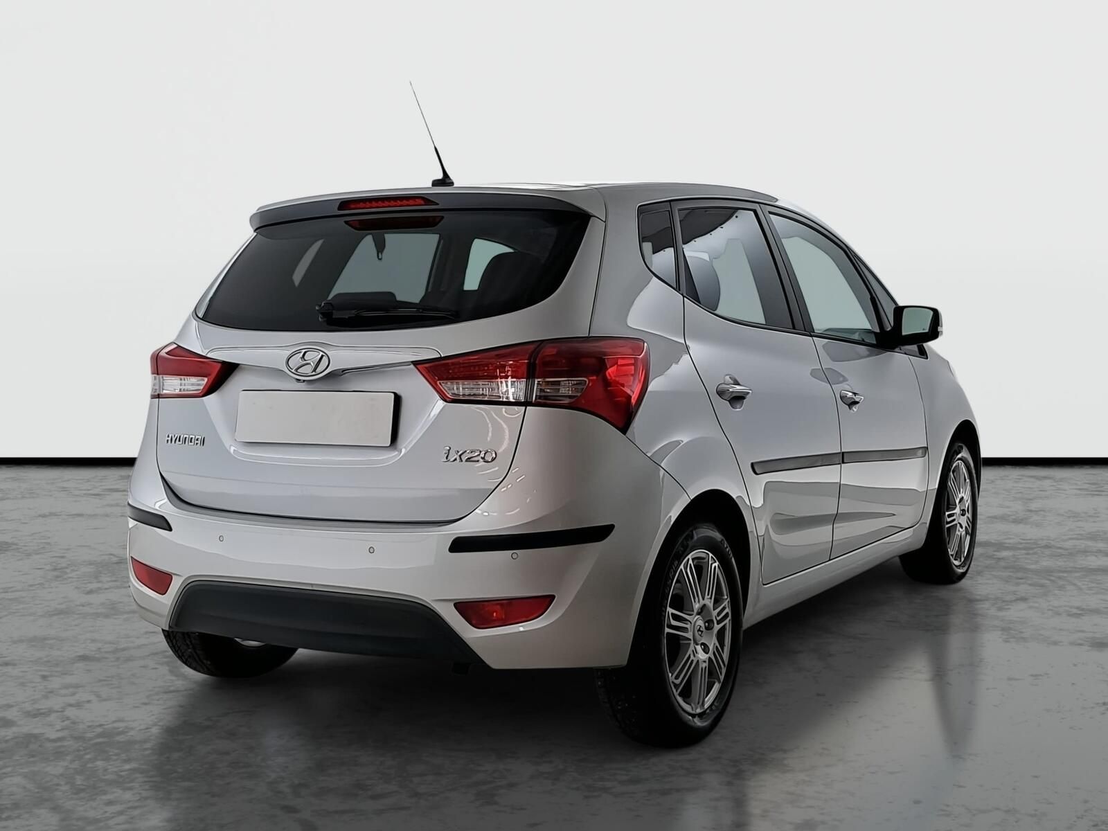 Hyundai ix20, 1.6 CVVT, Automat, Serv.kniha - fotka 5