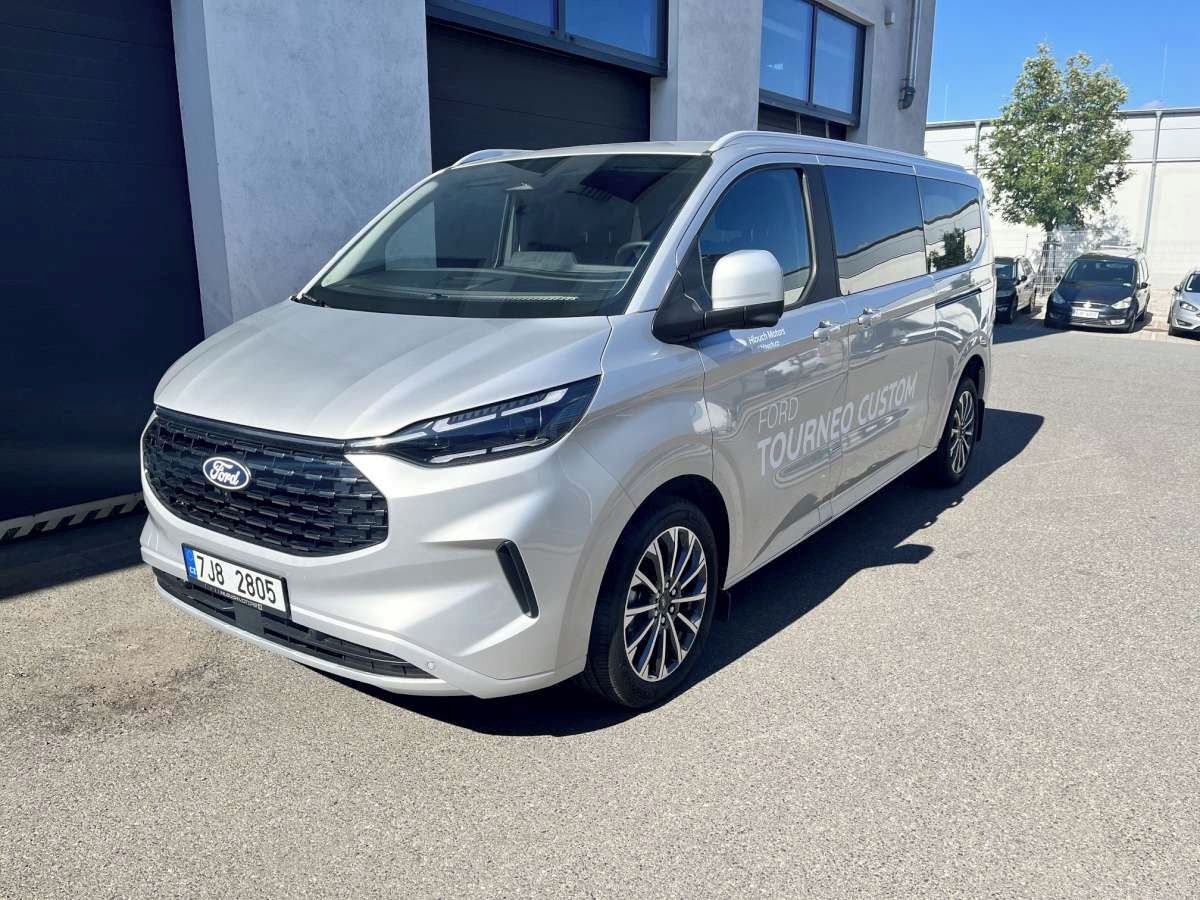 Ford Tourneo Custom, Titanium L2, 125 kW, AWD, ČR