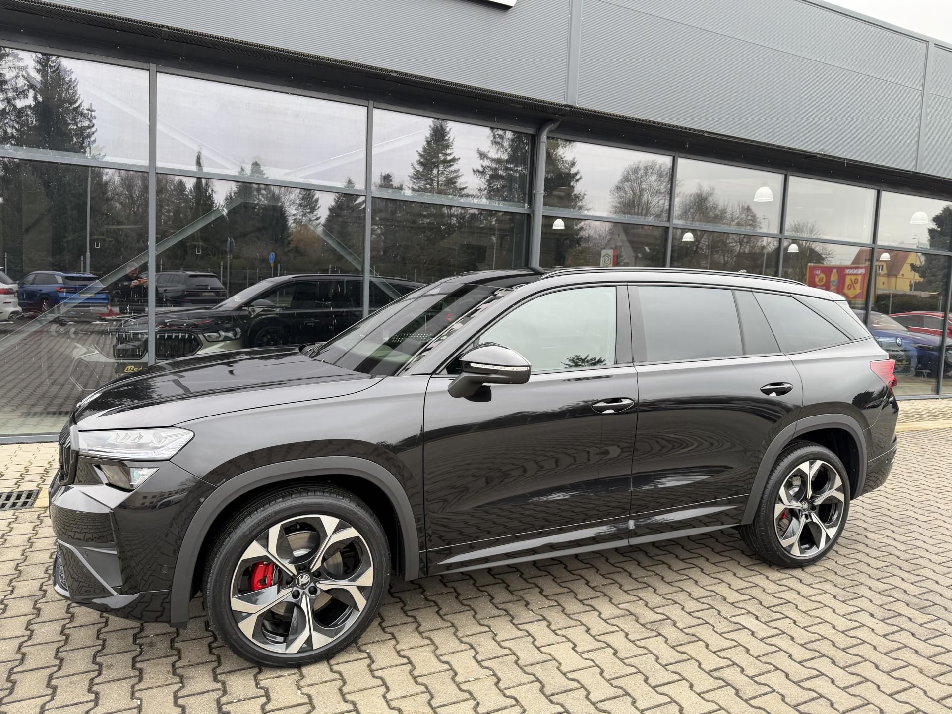 Škoda Kodiaq, RS 2.0TSI 195kW 4X4 DCC NT HUD - fotka 3