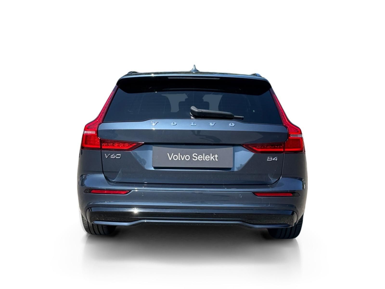 Volvo V60, B4 FWD PLUS DARK // 1. Maj. - fotka 4