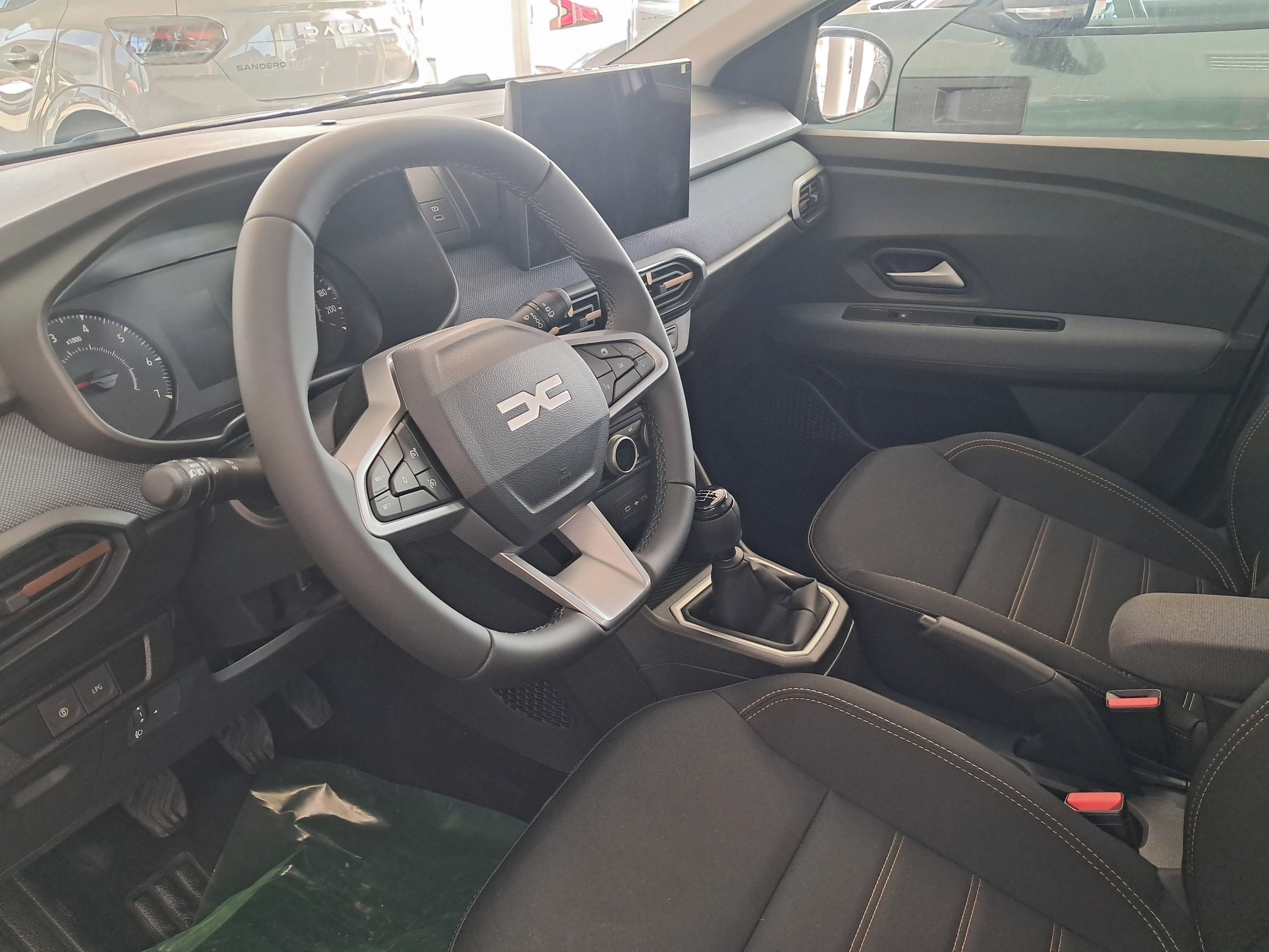 Dacia Sandero, Stepway Expression ECO-G 120 - fotka 4