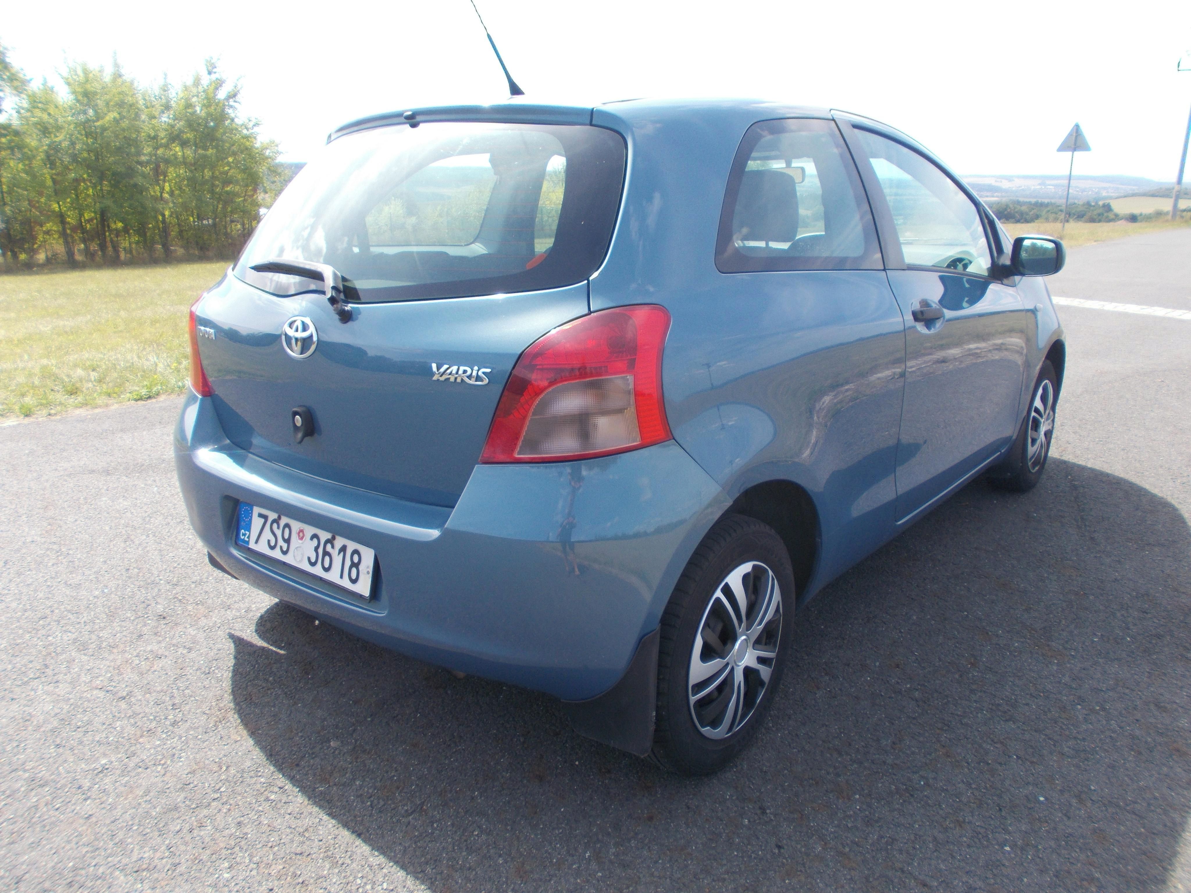 Toyota Yaris, 1,0 perf. stav,nízká spotřeba - fotka 5