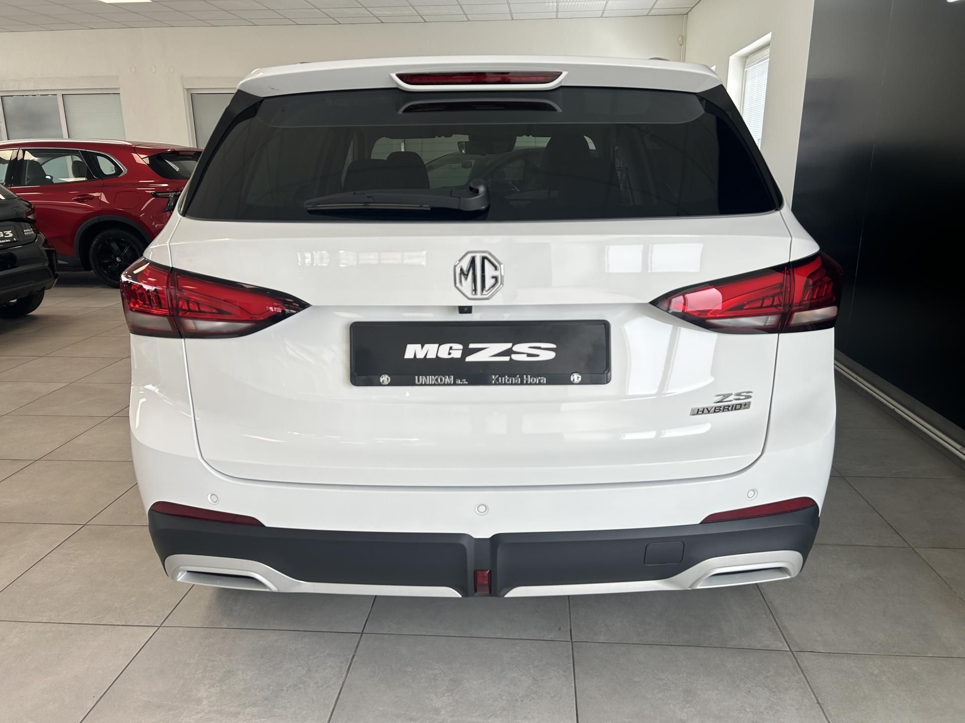 MG ZS, 1,5 HEV 145kW Exclusive - fotka 4