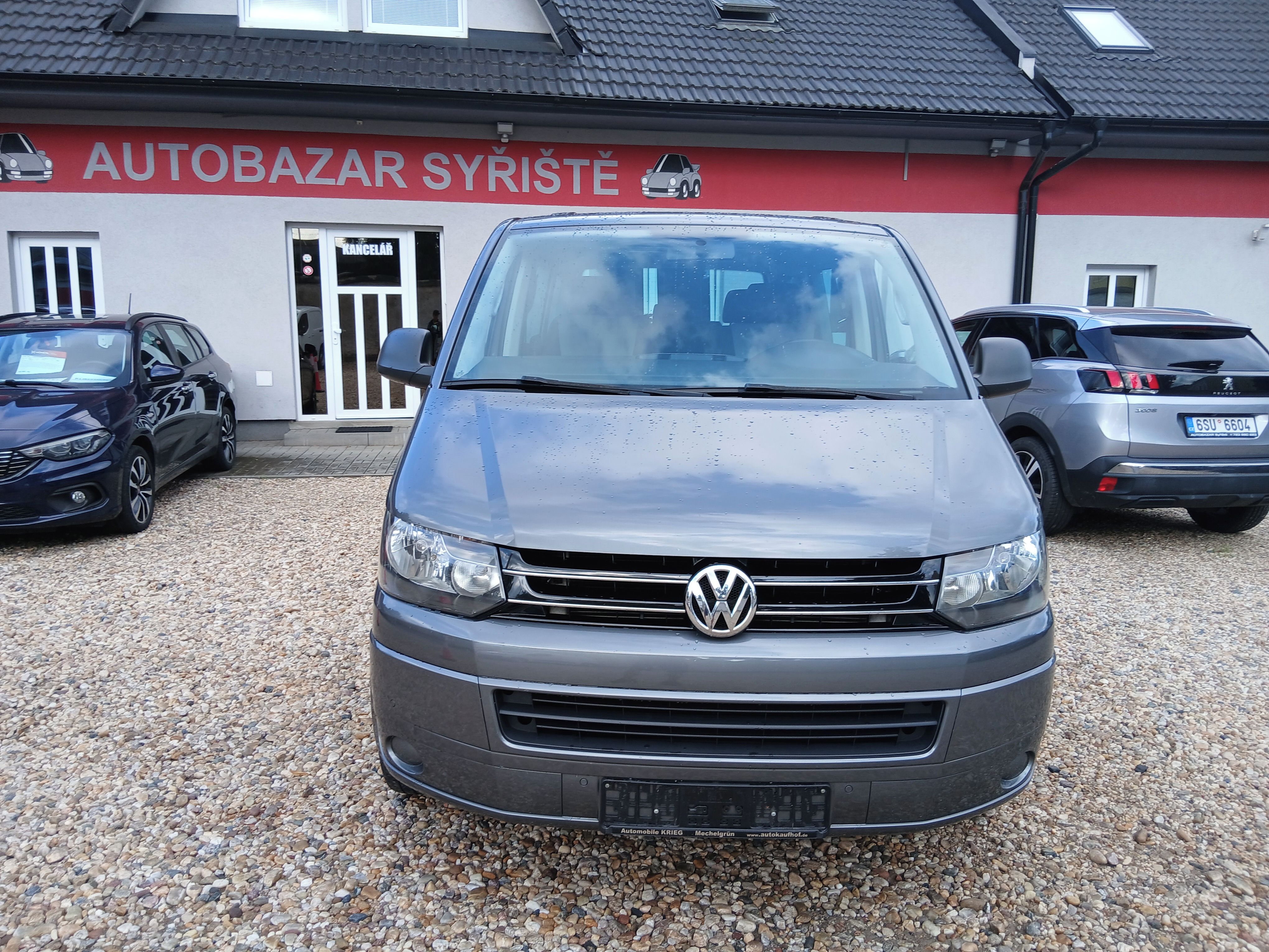 Volkswagen Multivan, 2.0 TDi 103KW S.Kniha, Tažné - fotka 2