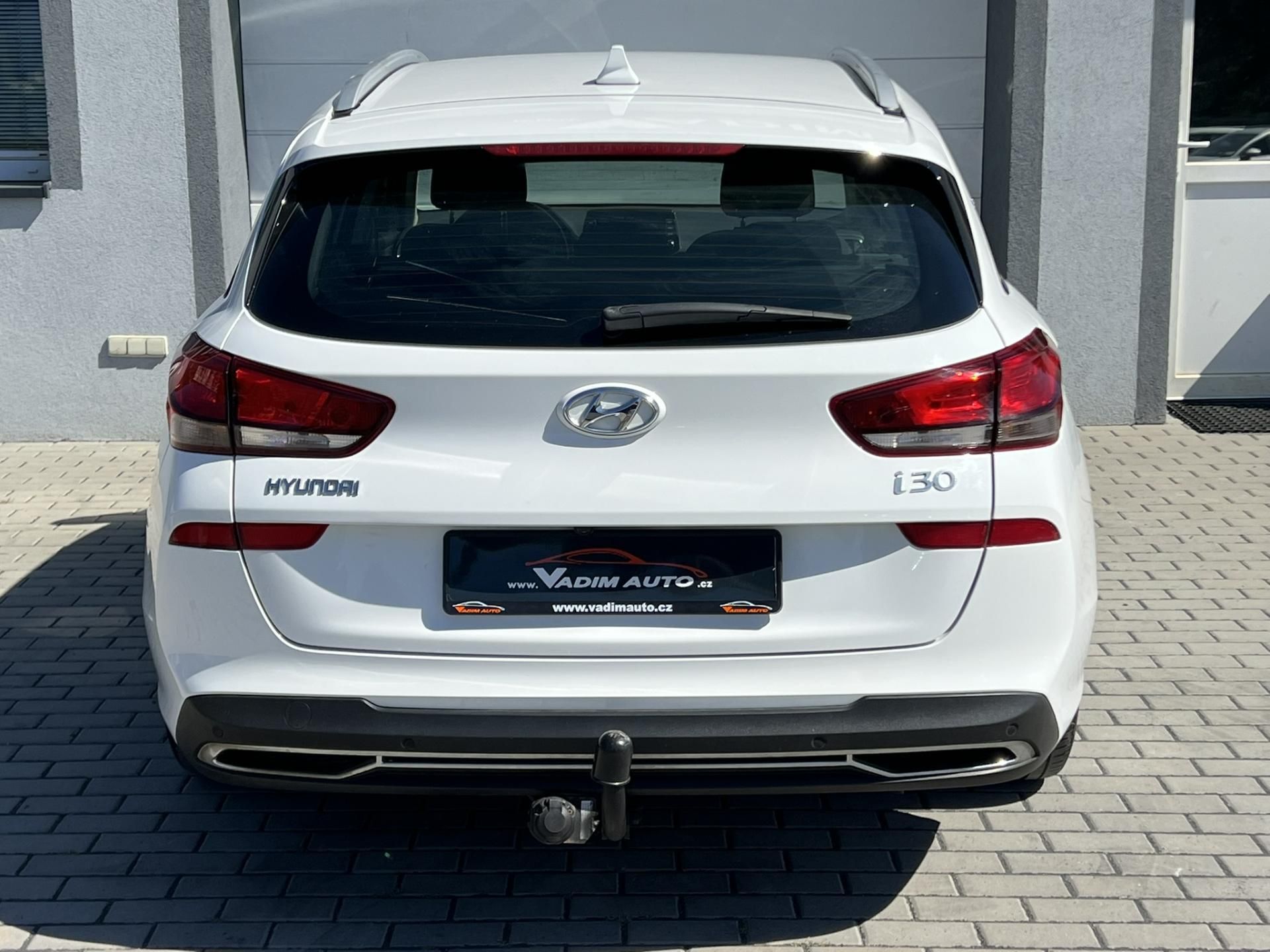 Hyundai i30, 1.6CRDi COMFORT TAŽNÉ KAMERA - fotka 6