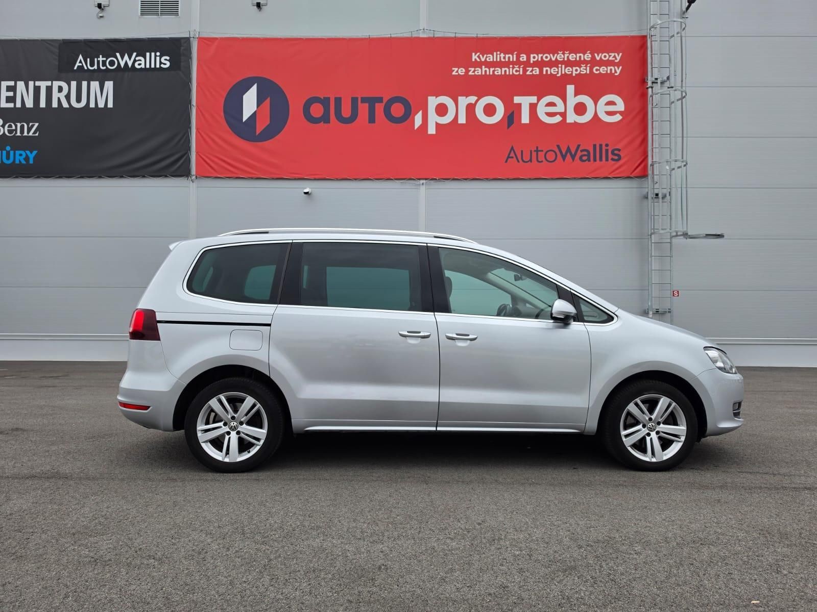 Volkswagen Sharan, 2.0TDI DSG 4x4 7-M Webasto TZ - fotka 3