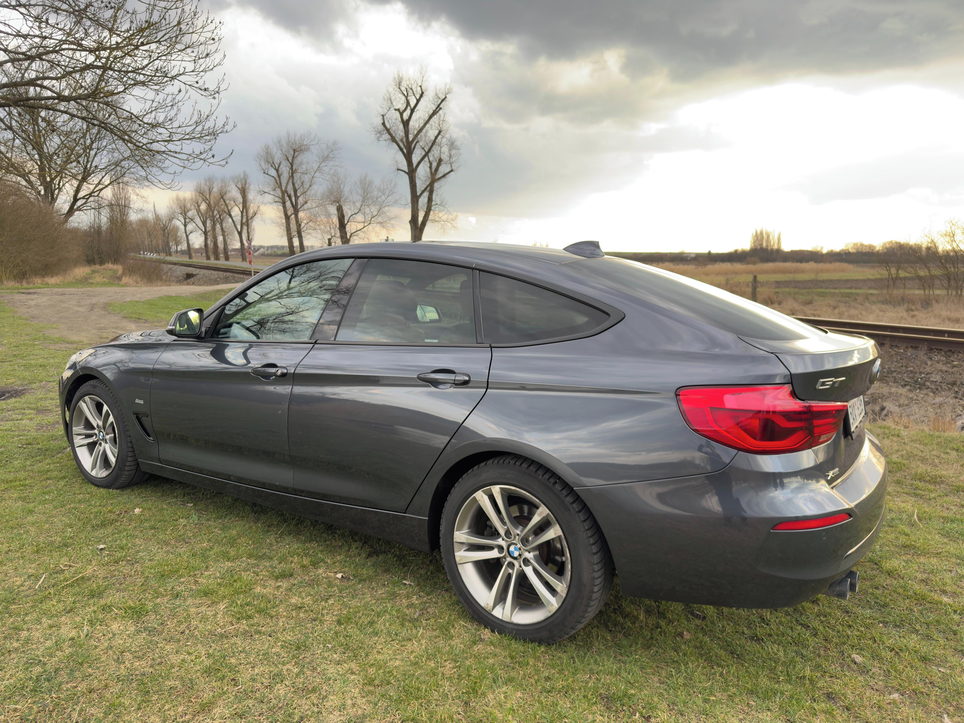 BMW Řada 3, 320d GT xDrive - fotka 4