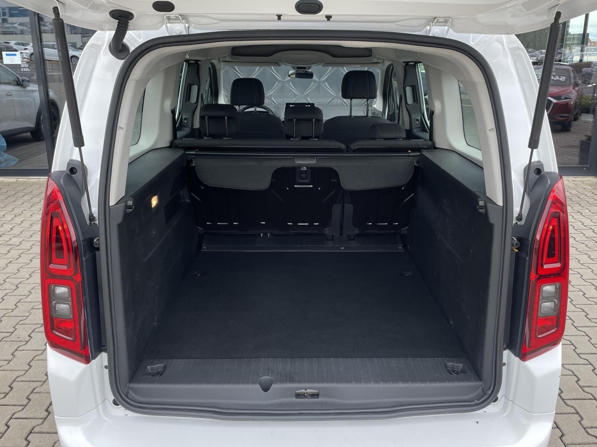Toyota Proace City Verso, BUSSINES L2 1.5 D-4D 75 kW - fotka 6