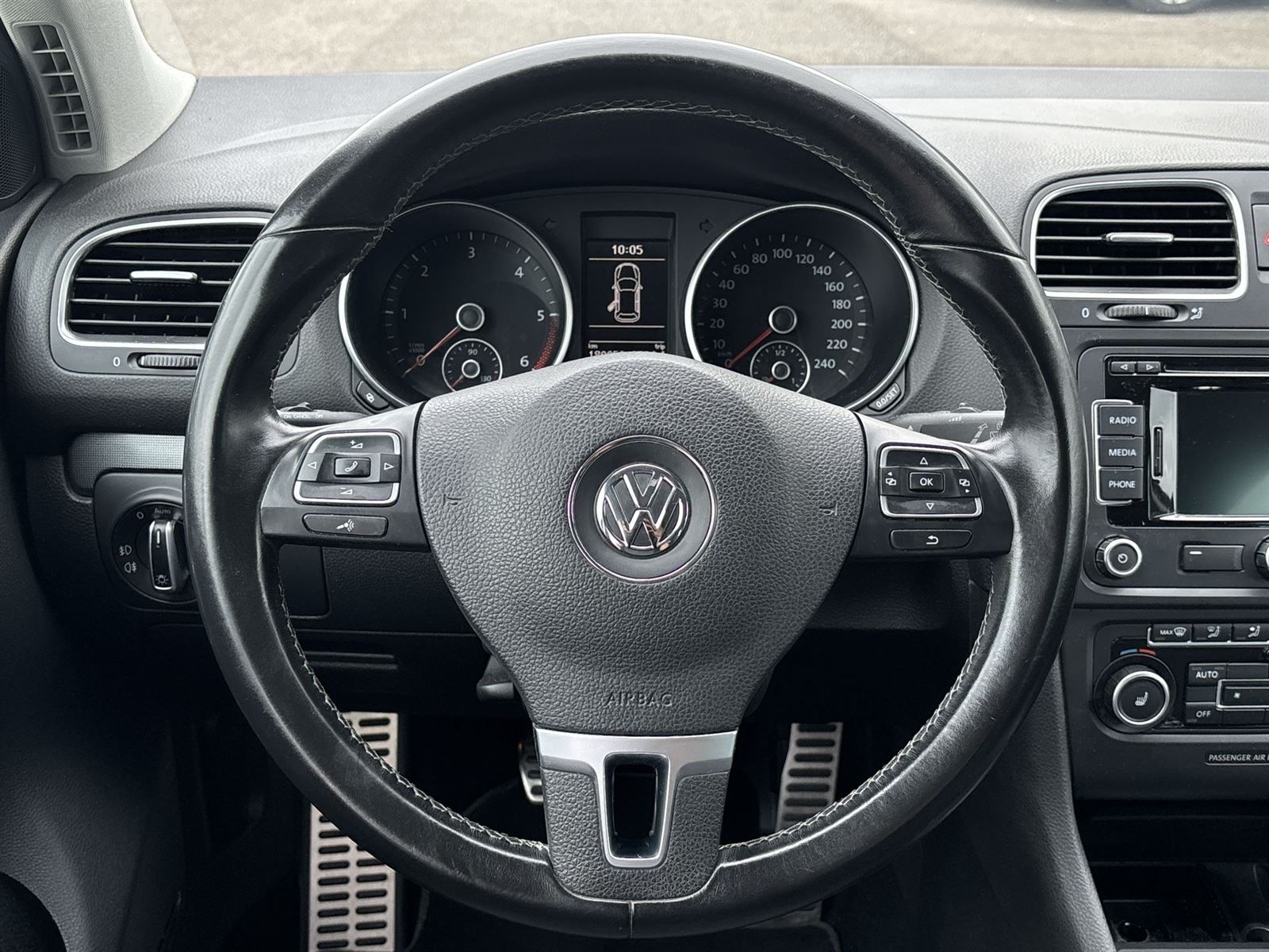 Volkswagen Golf, 1.6 TDI Trend - fotka 6