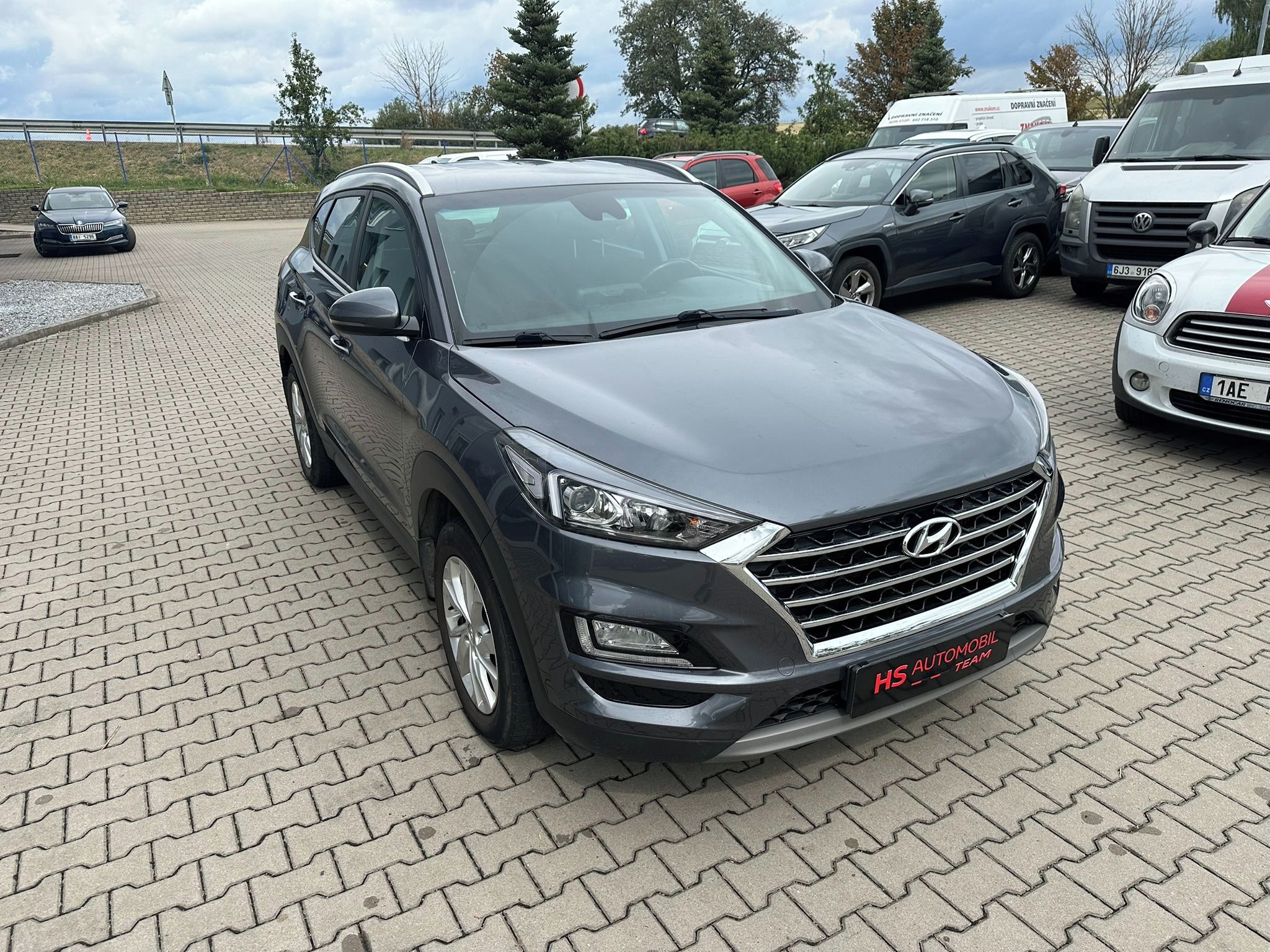 Hyundai Tucson, 1,6D 85kW  2 sady pneumatik - fotka 5