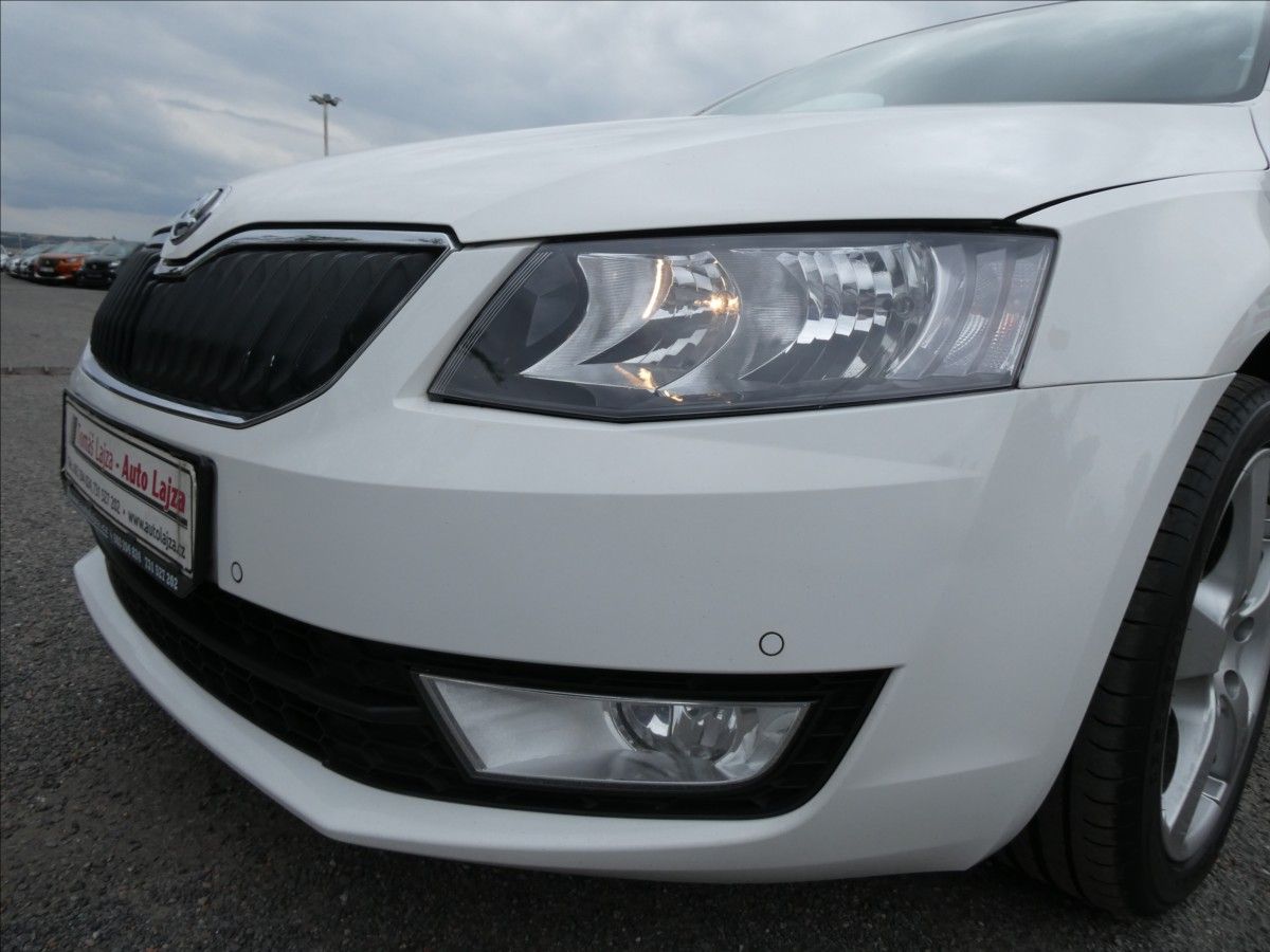 Škoda Octavia, 2,0 TDi110kW ELEGANCE,ČR,ZÁVĚS - fotka 4