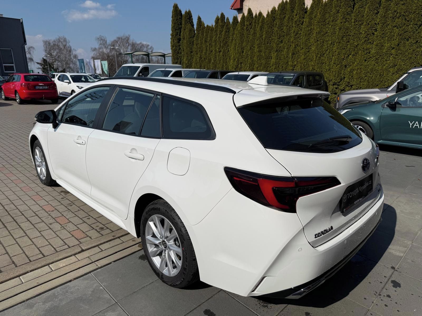 Toyota Corolla, 1.8HEV 140PS Comfort pak. Tech - fotka 4