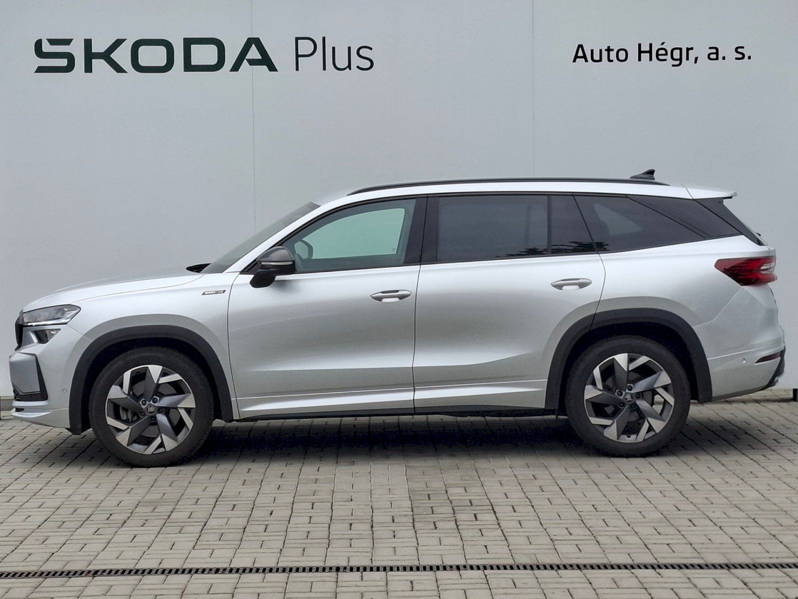 Škoda Kodiaq, 2.0 TDI 142 kW Sportline 4x4 D - fotka 3