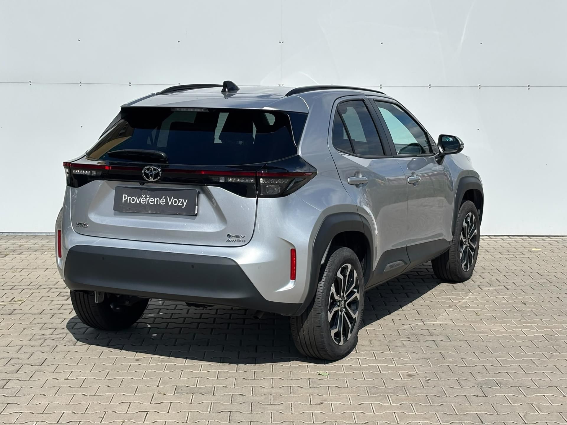 Toyota Yaris Cross, 1.5 HSD e-CVT Style AWD - fotka 2
