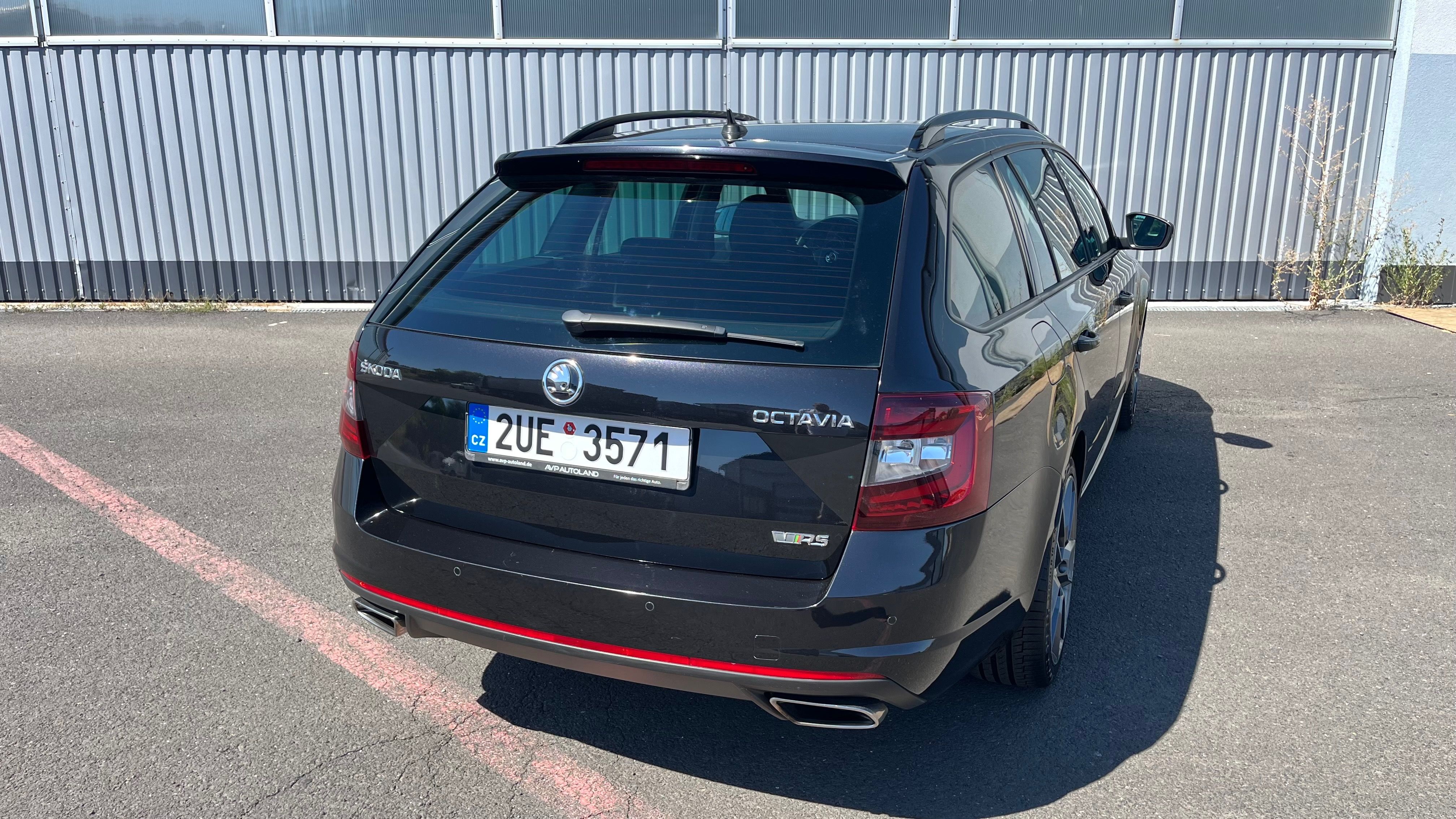 Škoda Octavia, 2.0 TSI RS - fotka 5