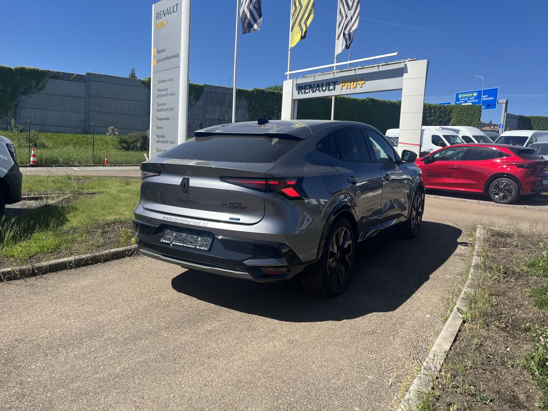 Renault Rafale, Esprit Alpine hyper hybrid 4x4 - fotka 4