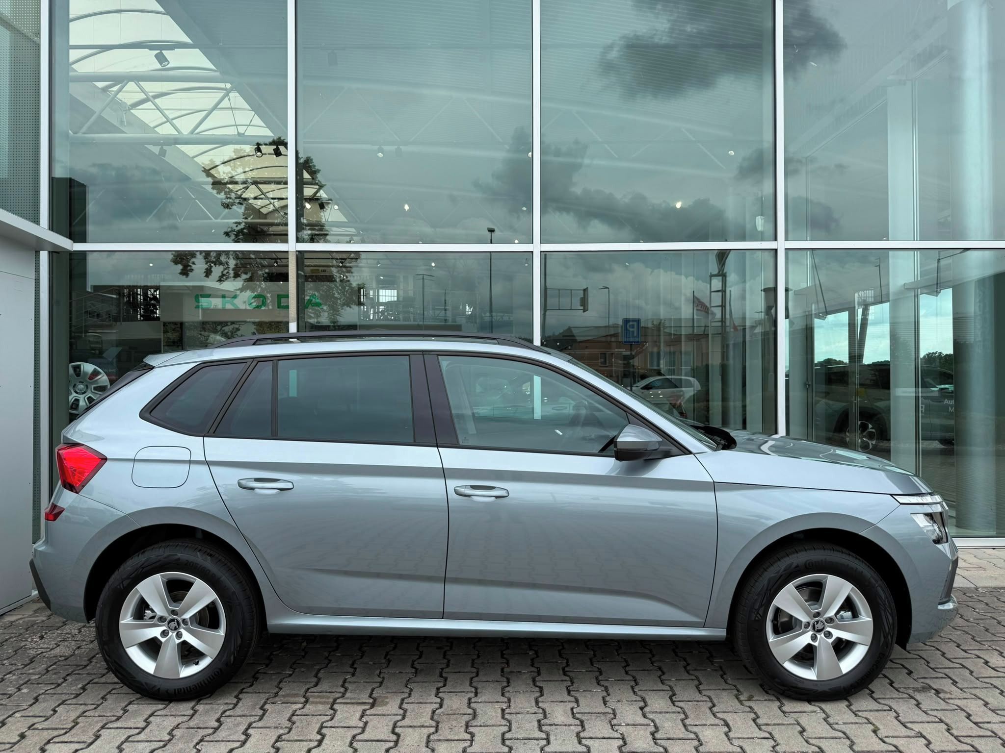 Škoda Kamiq, Škoda Kamiq 1.0TSI 85kW, 7°A - fotka 3