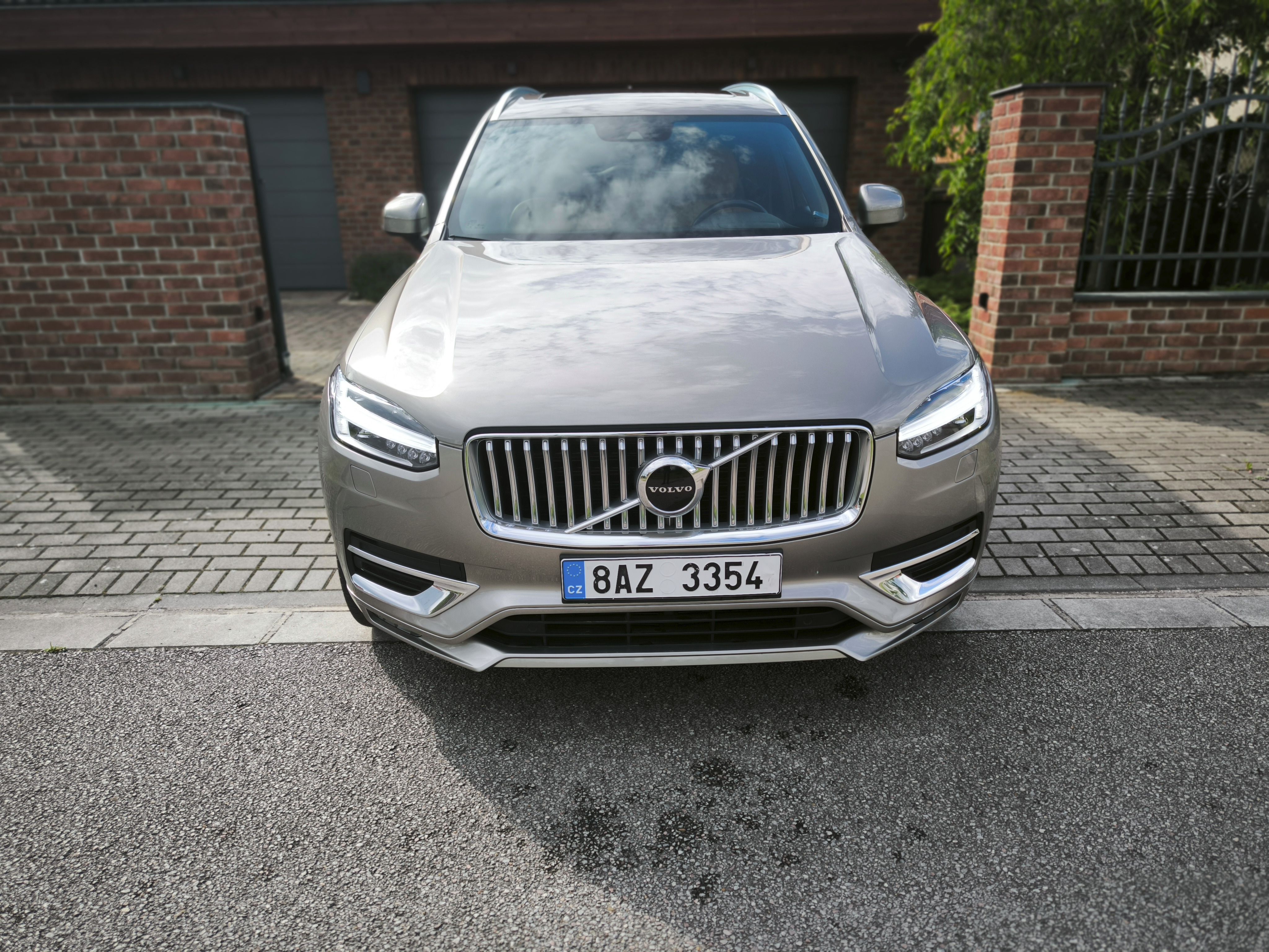 Volvo XC90, B5 AWD INSCRIPTION 7míst ČR - fotka 2