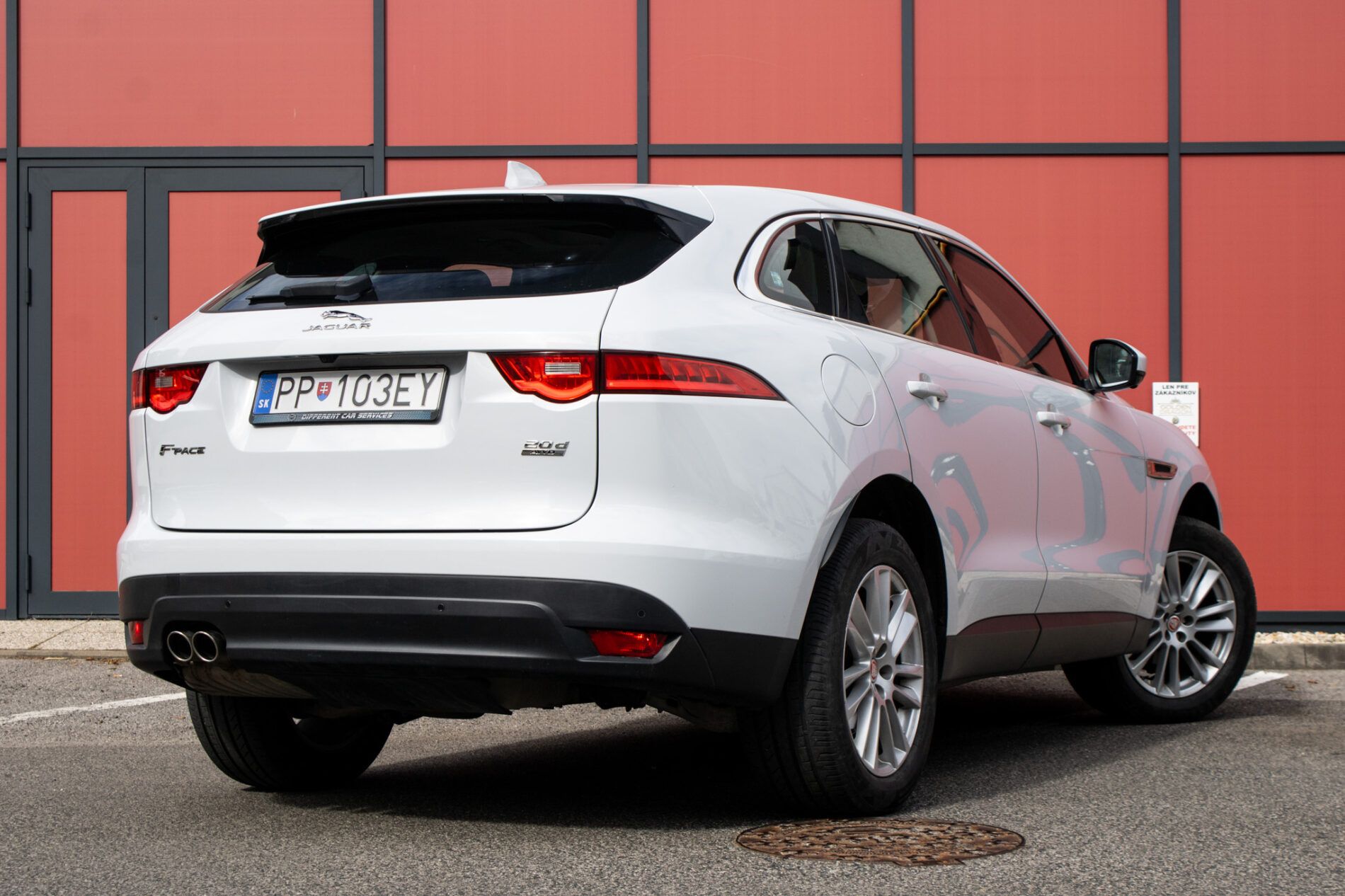 Jaguar F-Pace - fotka 5