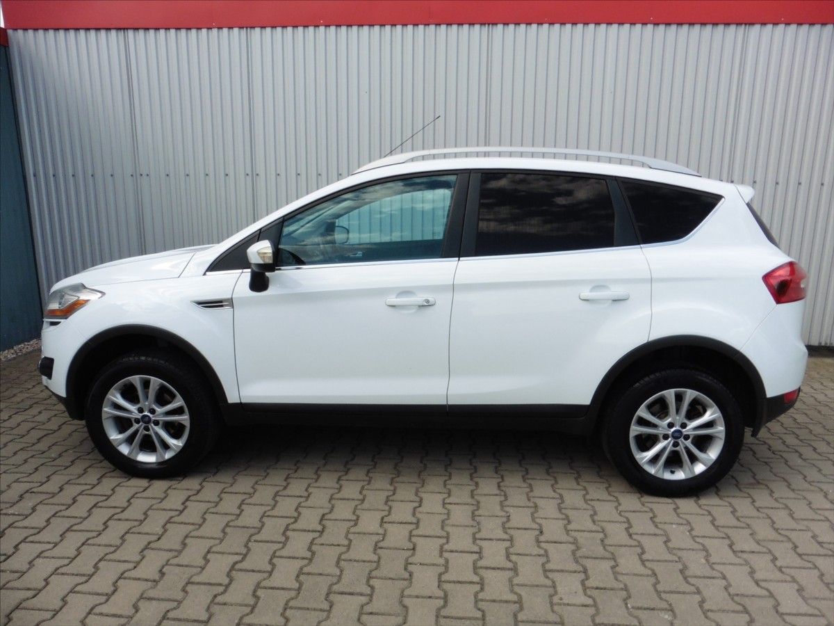 Ford Kuga, 2,0 TDCi Titanium 4X4 - fotka 5