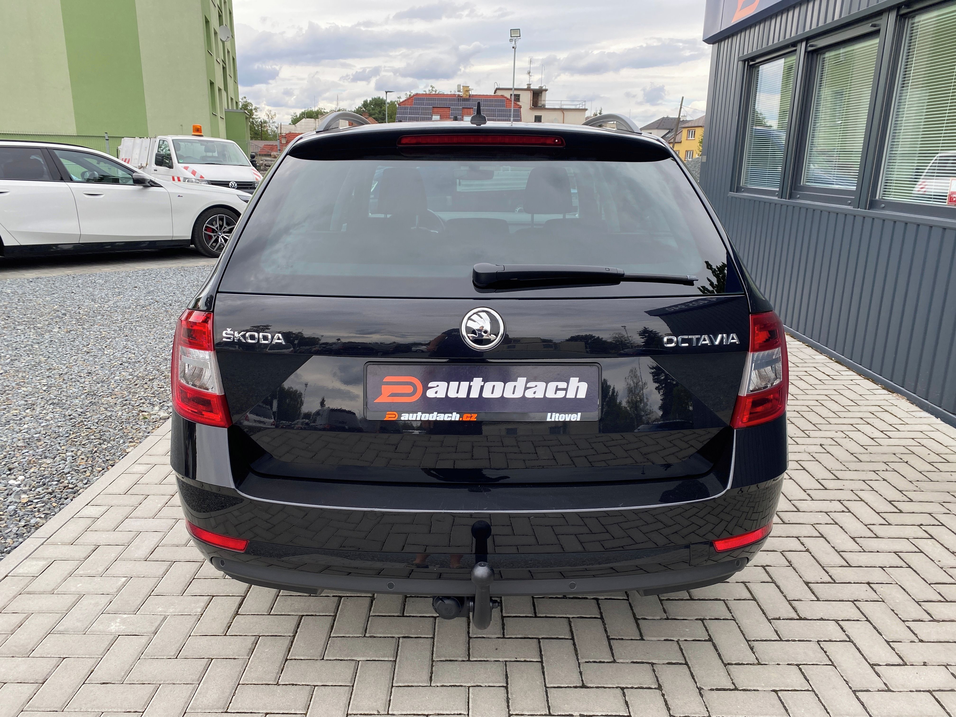 Škoda Octavia, 1.4 TSI 110kW - 1xMAJ. - NAVI - fotka 4