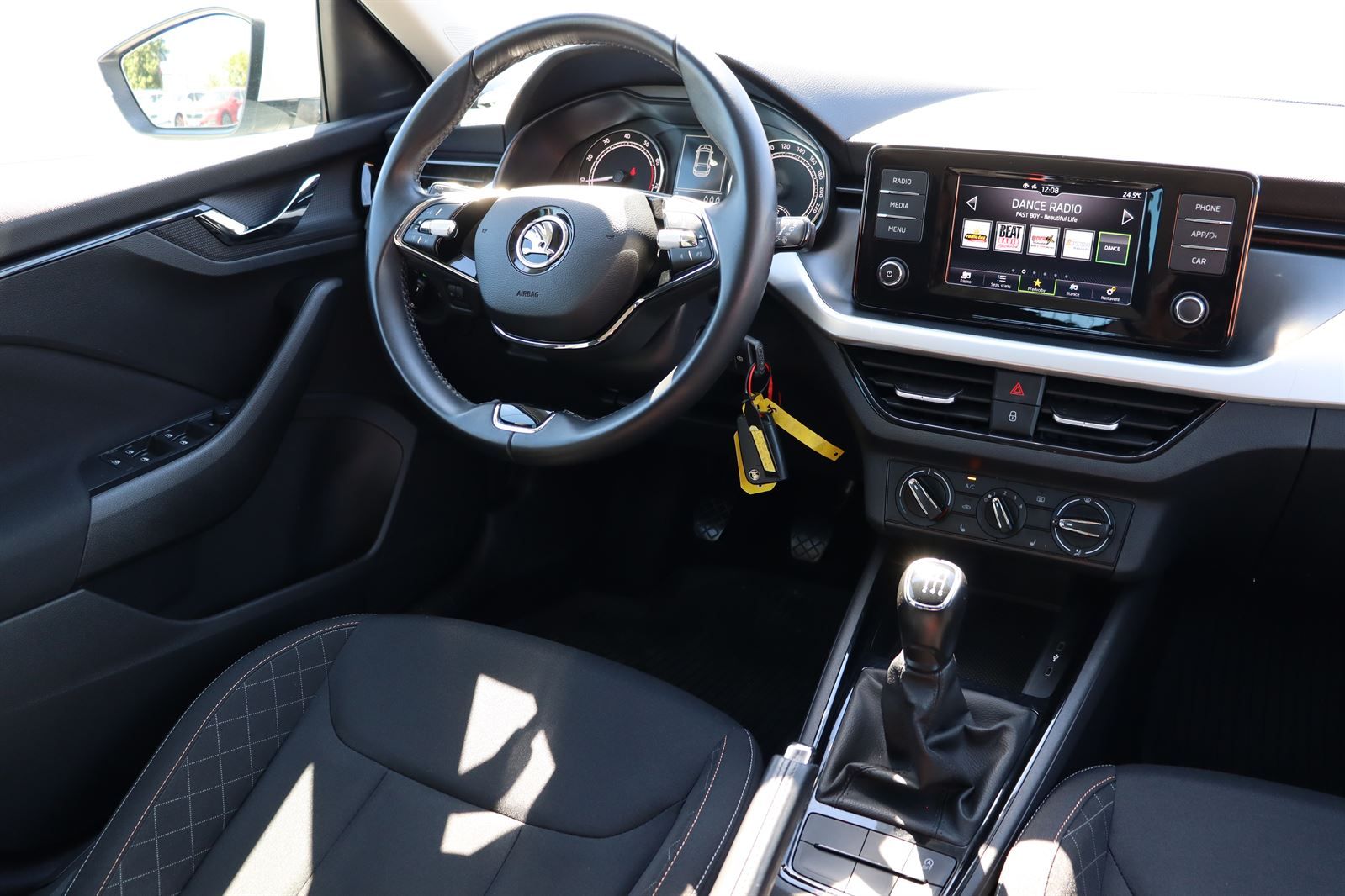 Škoda Scala, 1.5TSI Ambition - fotka 5