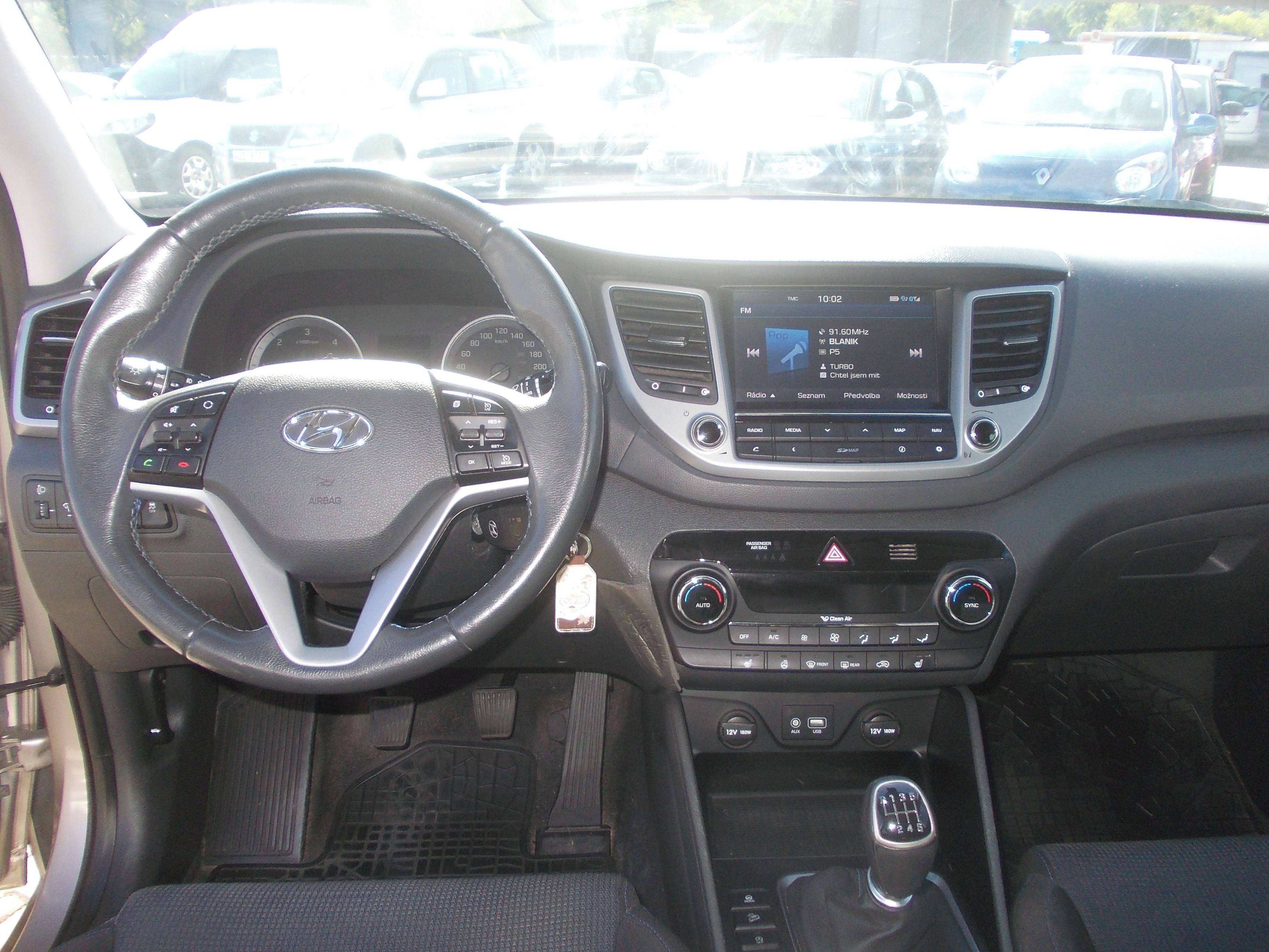Hyundai Tucson, 1.7CRDI 85KW - fotka 6