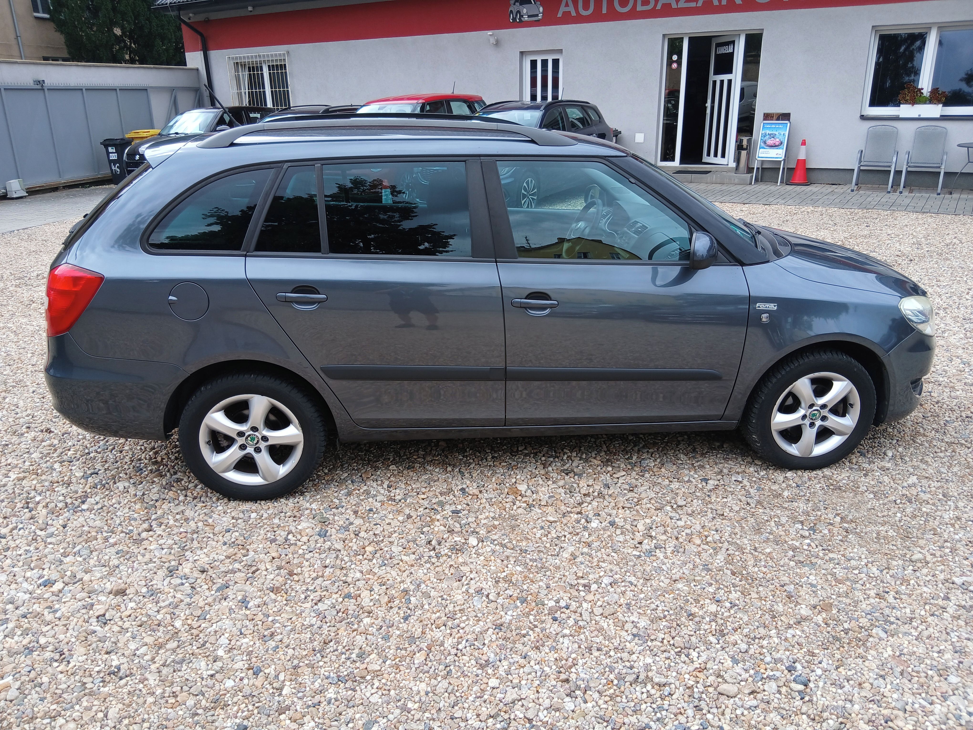 Škoda Fabia, 1.2 TSi 63KW Family S.Kniha, K - fotka 4
