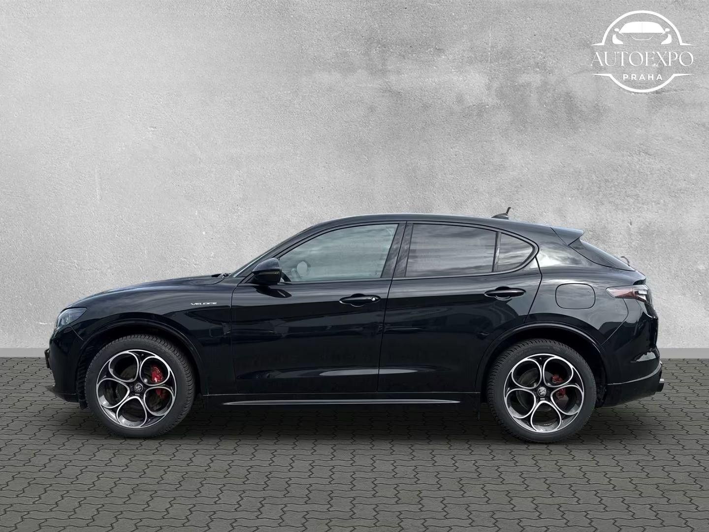 Alfa Romeo Stelvio, 2.2 Q4 Veloce*Matrix*TAŽNÉ - fotka 4