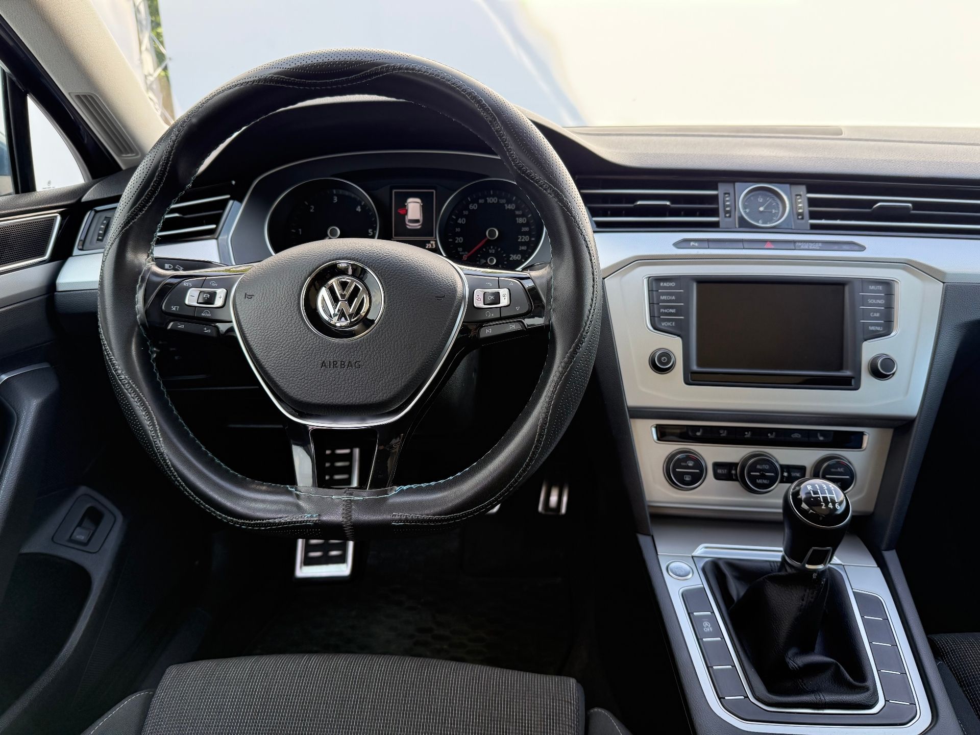 Volkswagen Passat, 2.0 TDI 110 kW Comfortline - fotka 5
