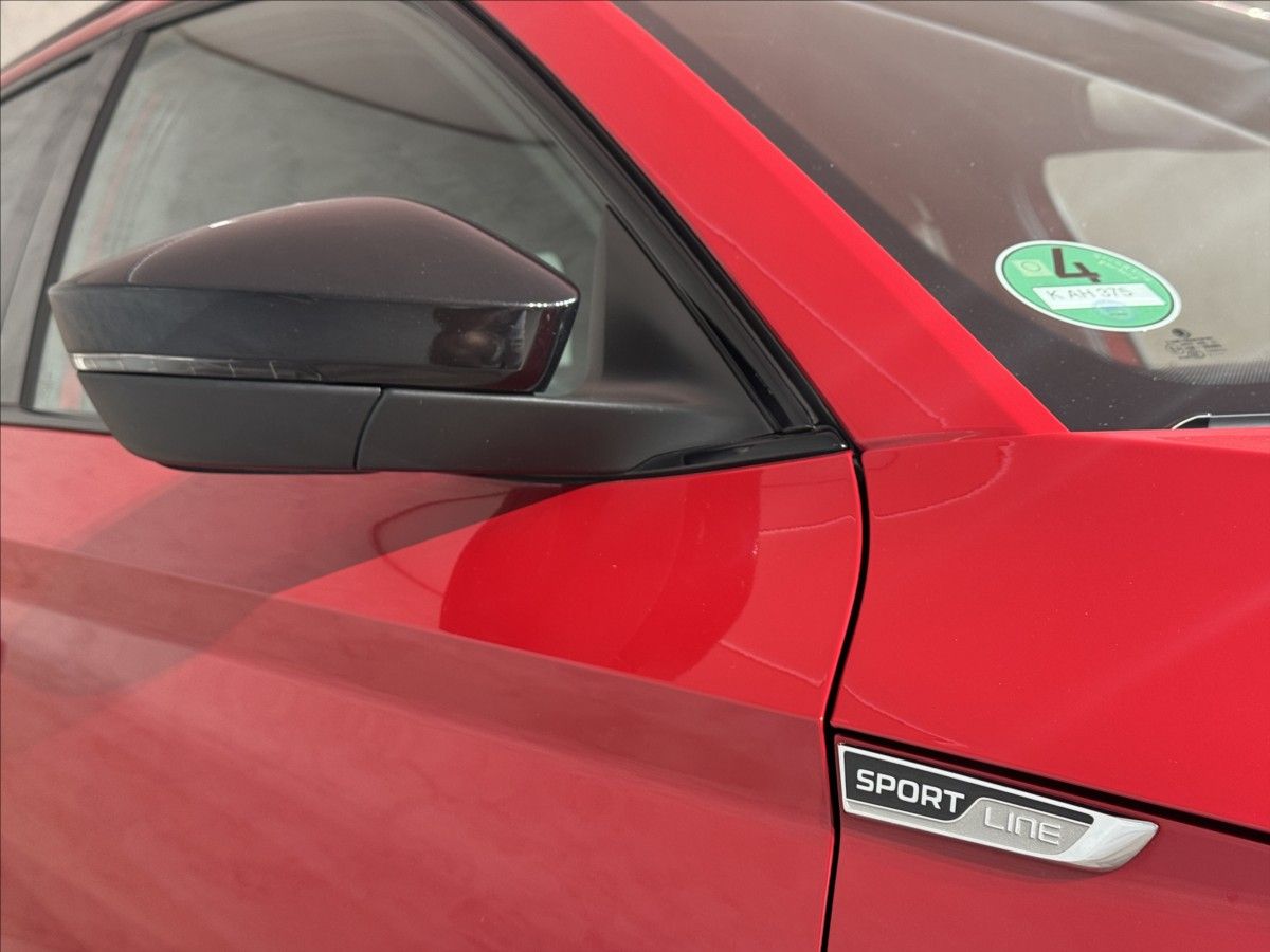 Škoda Superb, 2,0 TDi  Sportline LED Virtual - fotka 6