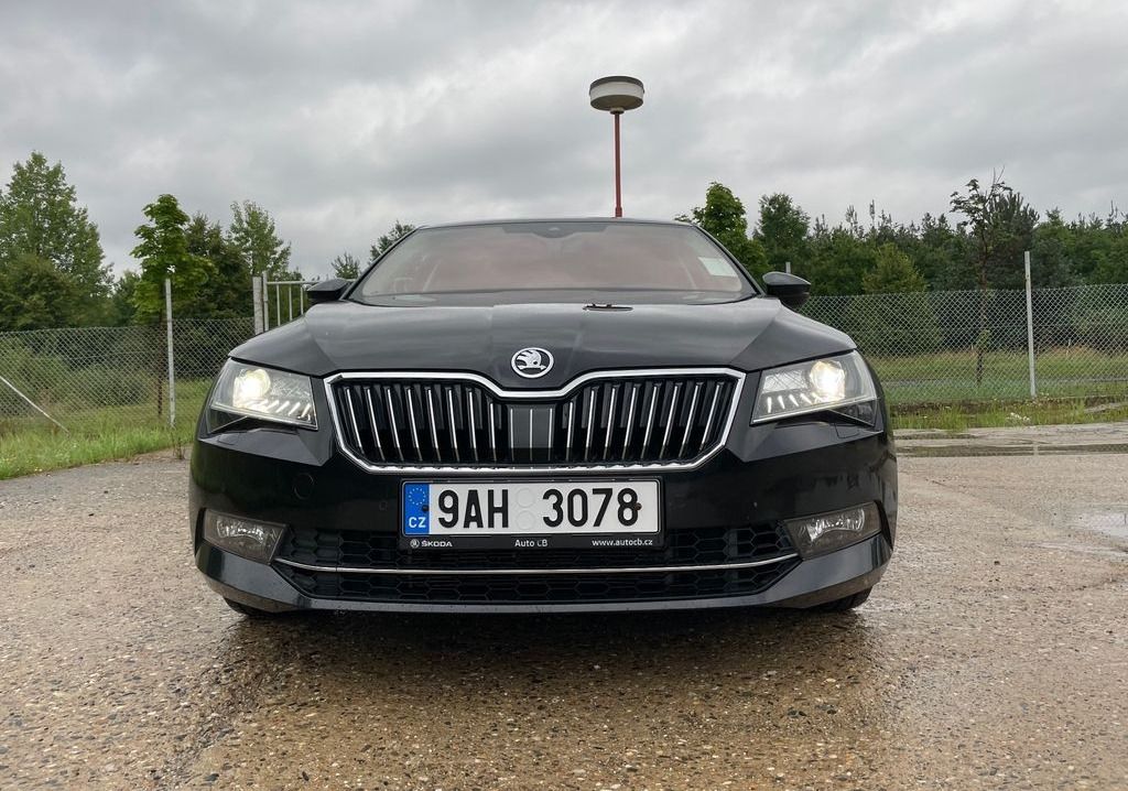 Škoda Superb, L&K 200kw 2.0tsi - fotka 4