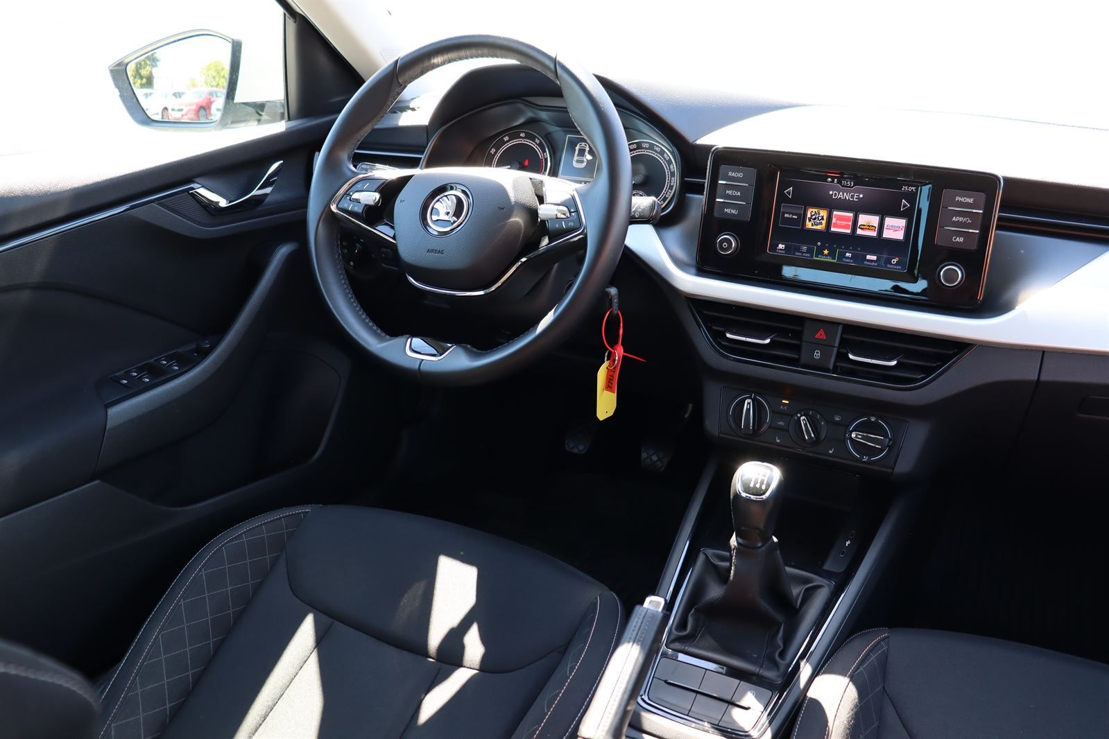 Škoda Scala, 1.5TSI Ambition - fotka 5