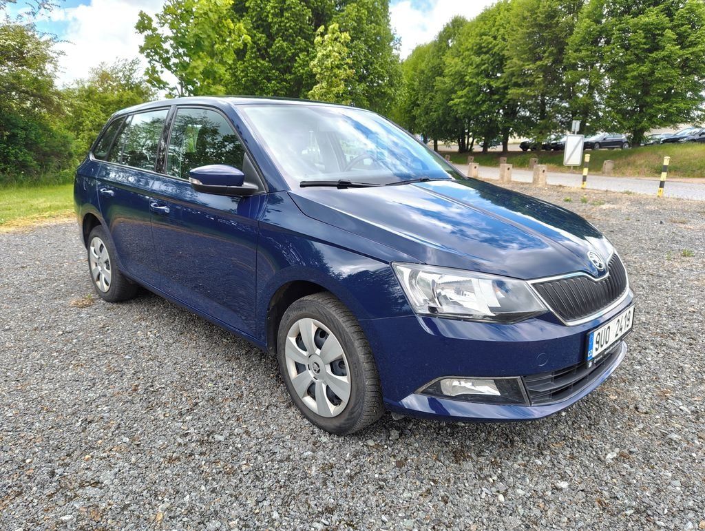 Škoda Fabia, 1,2 TSi 66kw,po 1.majit.nehav. - fotka 3