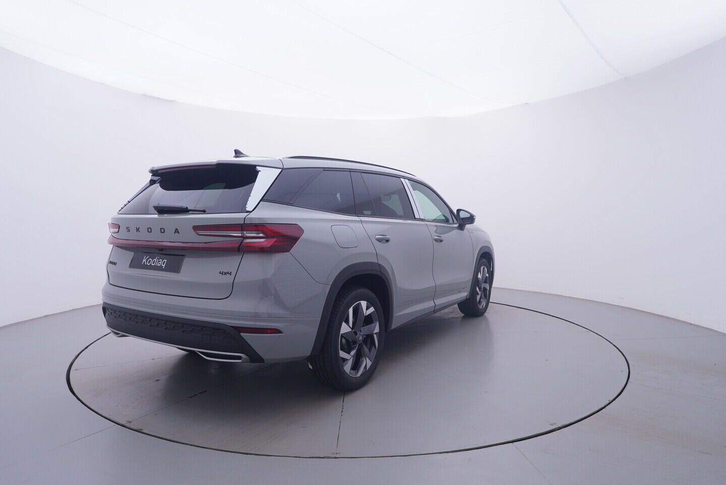 Škoda Kodiaq, Sportline 2.0 TDI 4x4 142 kW - fotka 5