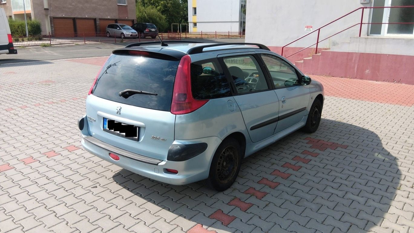 Peugeot 206, 1.4i SW KLIMA - fotka 6