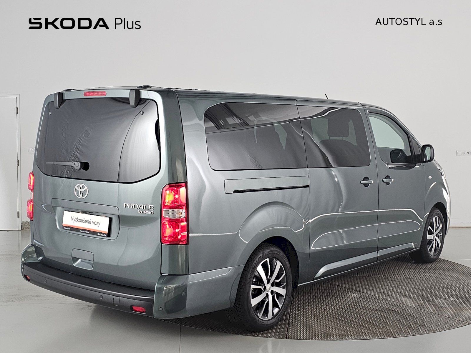 Toyota Proace, Proace Verso VIP L2 Webasto - fotka 2