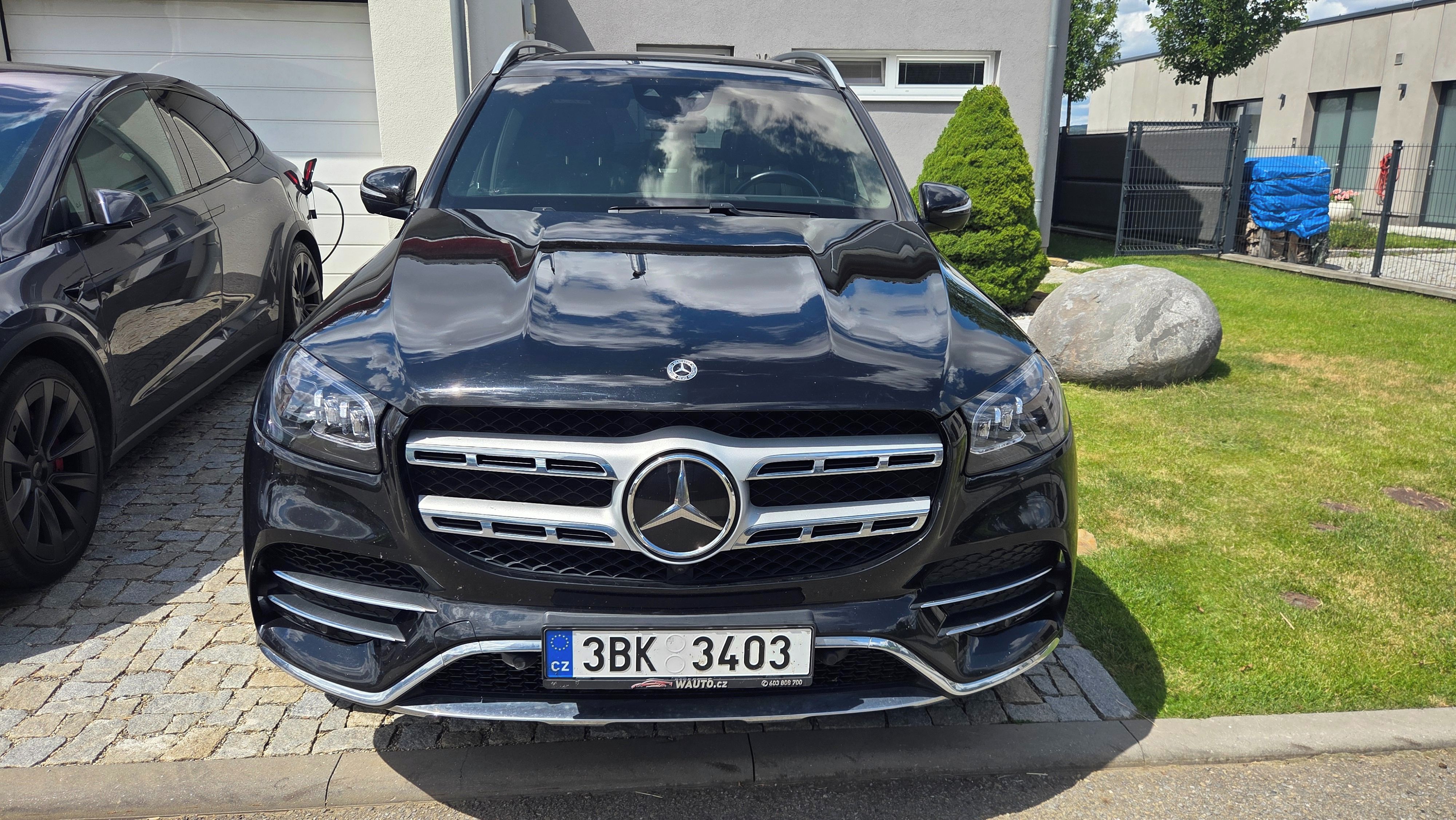 Mercedes-Benz GLS, GLS 400 D 4MATIC - fotka 2