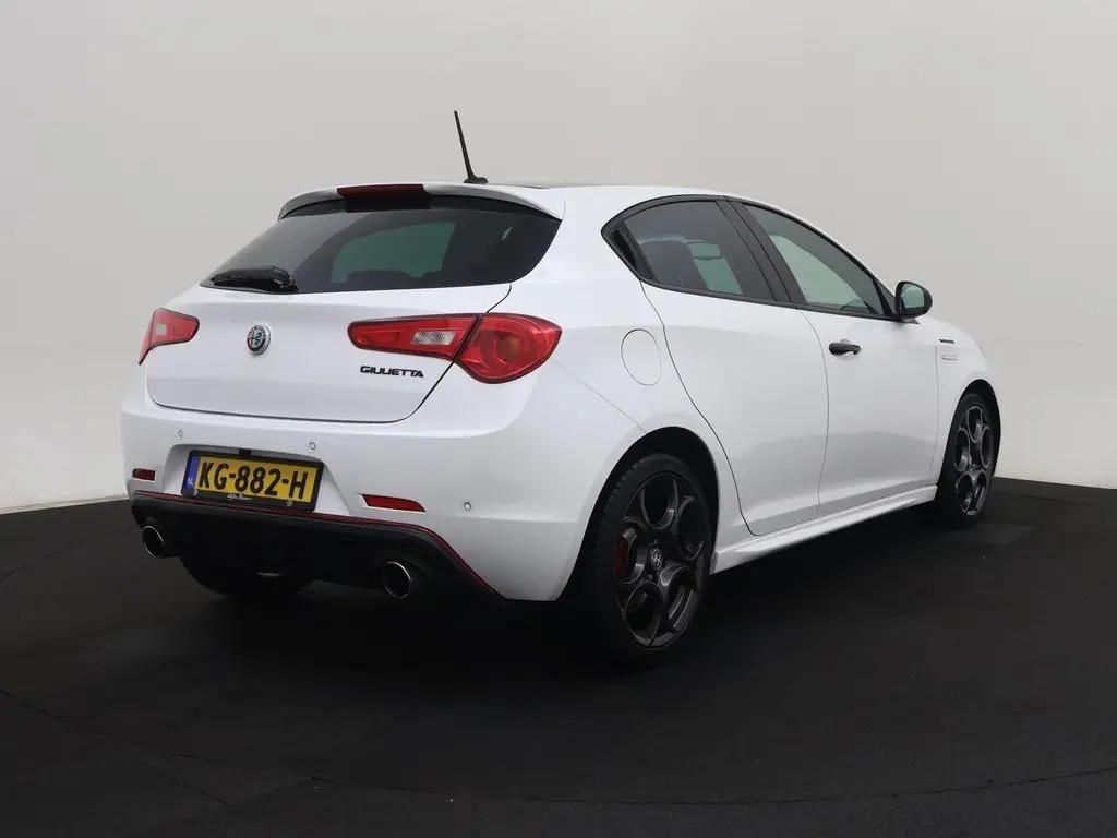 Alfa Romeo Giulietta, 1.4T Aut. 125kW VELOCE - fotka 2