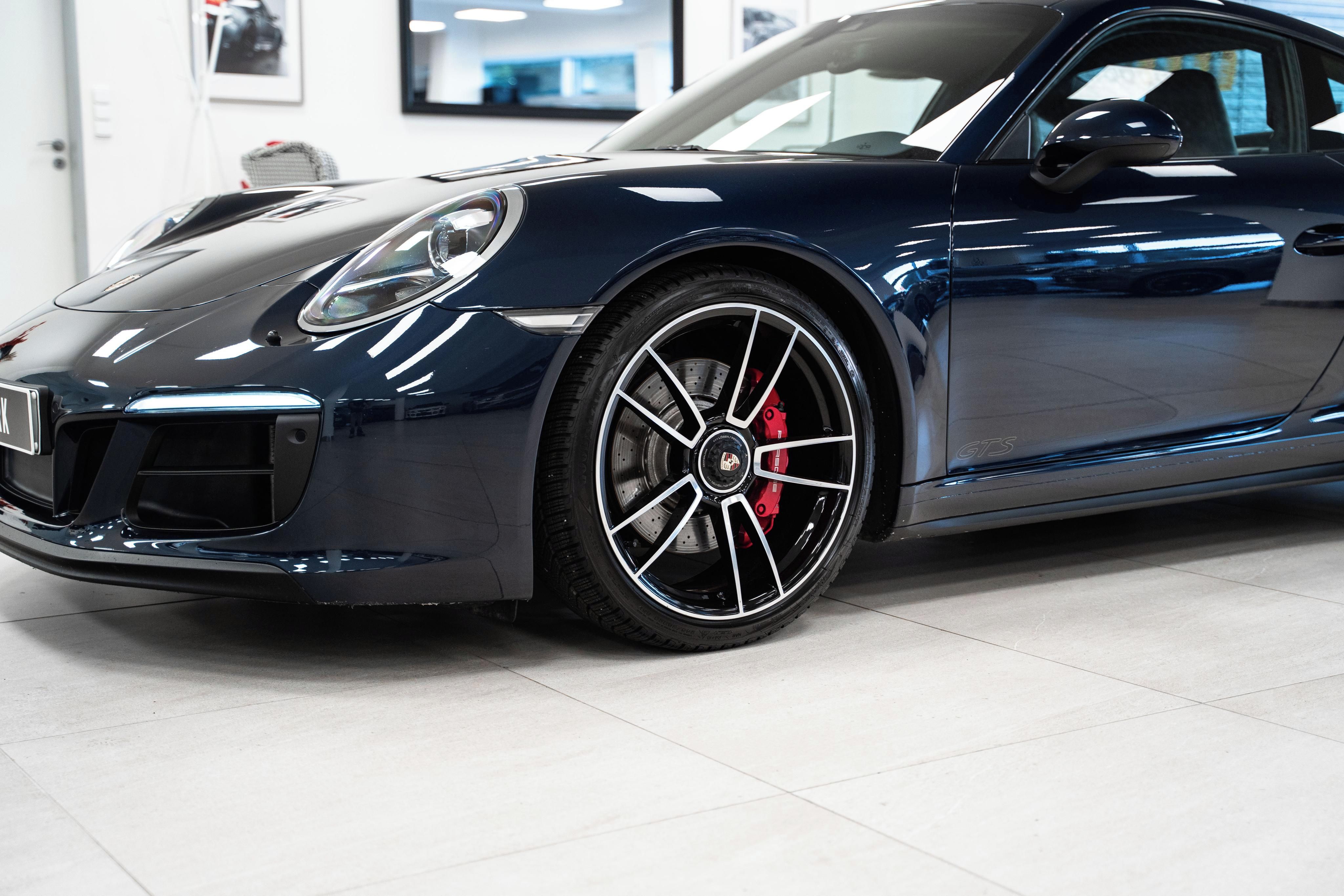 Porsche 911, 4 GTS 991.2 - Chrono, PDK - fotka 4