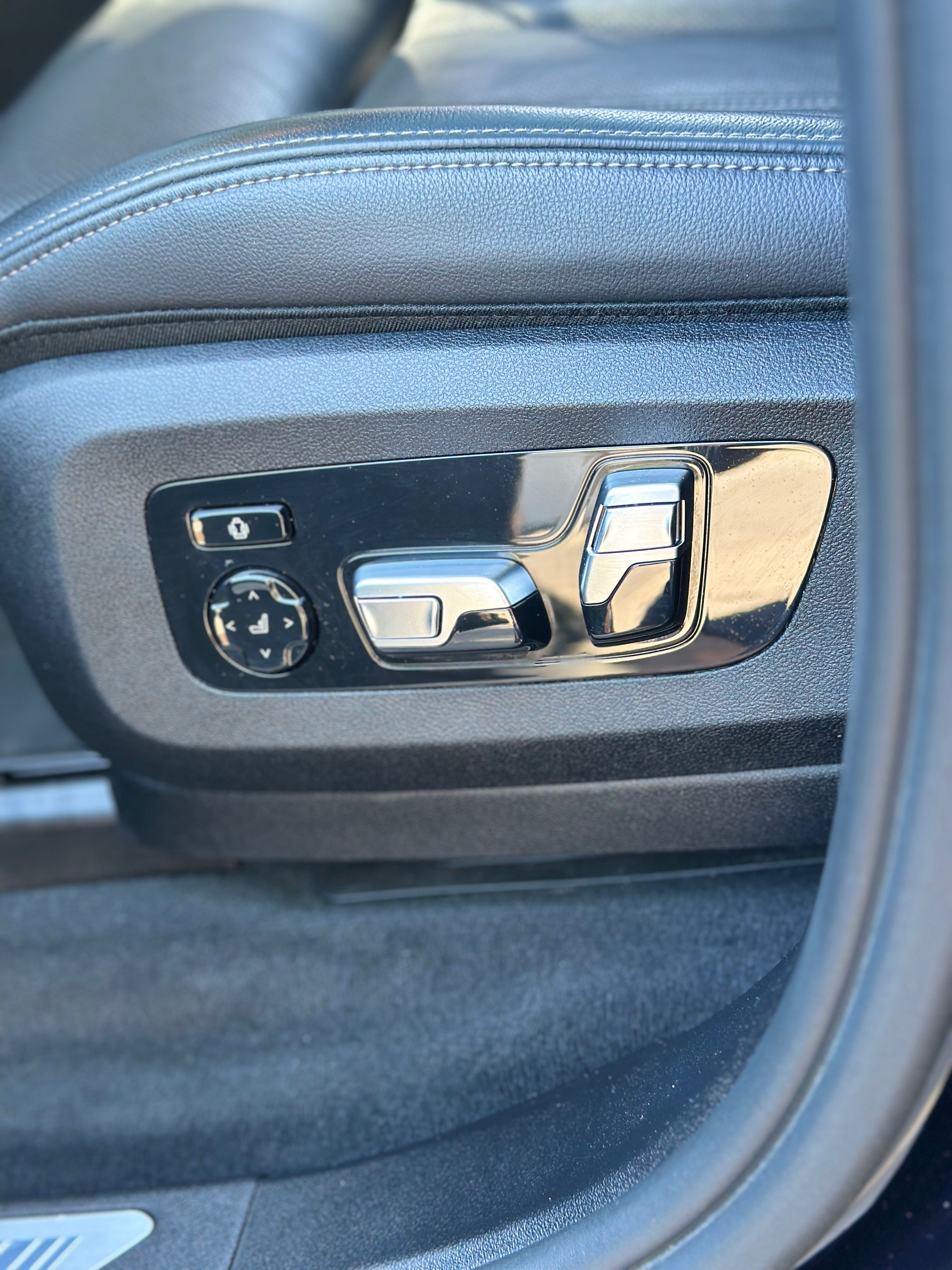 BMW X5, 2.0 TDI - fotka 4