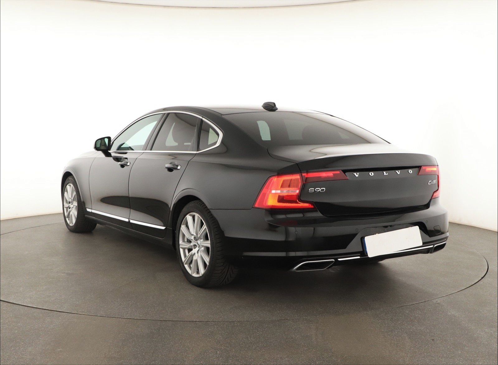 Volvo S90, D4 AWD, 4X4, Automat - fotka 4