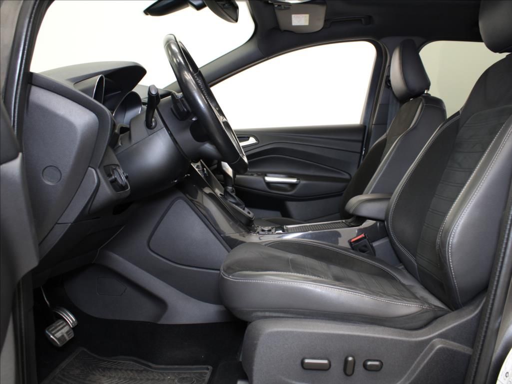Ford Kuga, 2,0 EBlue 132kW AT AWD ST-Line - fotka 6